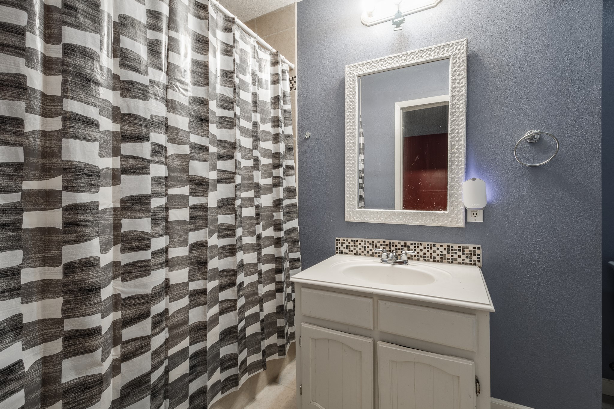 3423 Meadowview Drive Property Photo 13