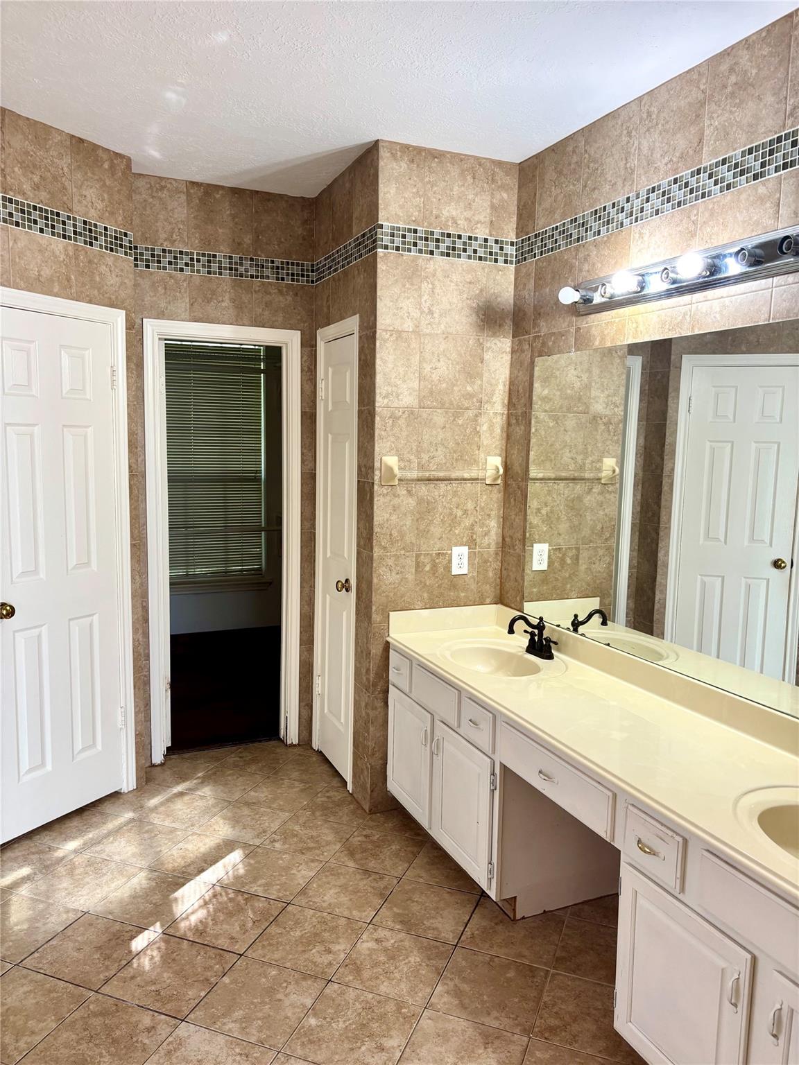 4738 Summer Lakes Streets Property Photo 35