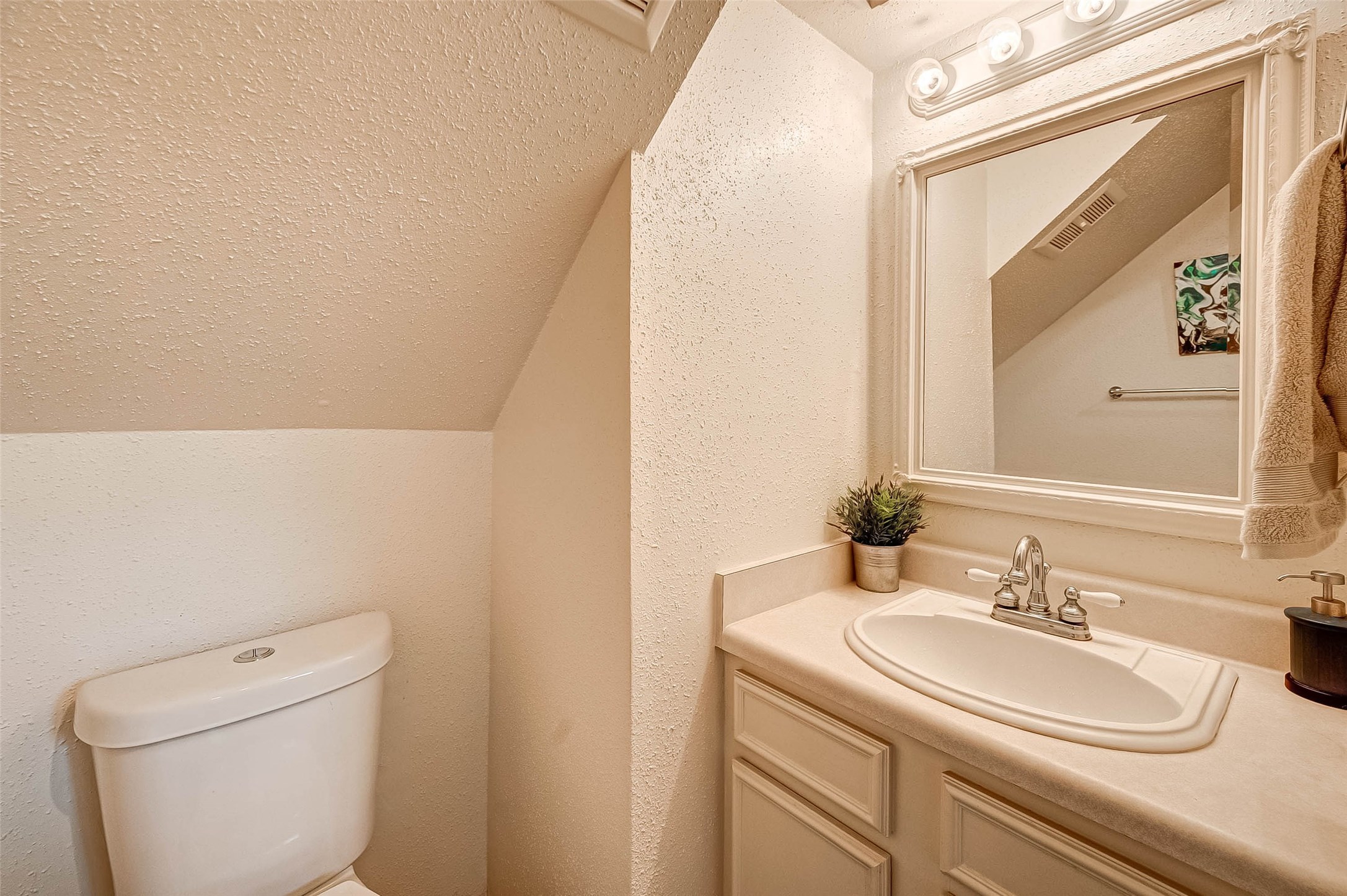 1908 Augusta Drive 7 Property Photo 23