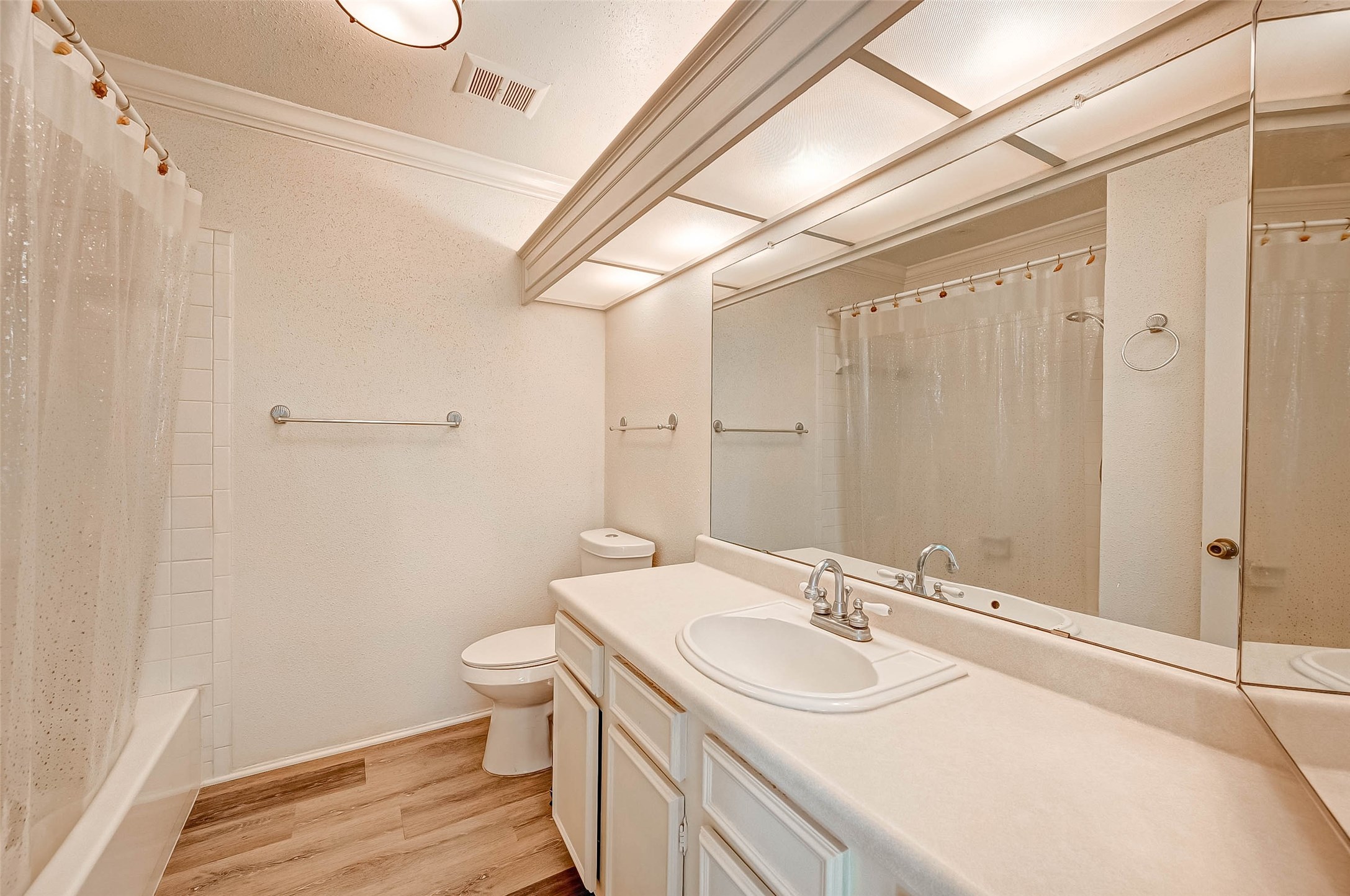 1908 Augusta Drive 7 Property Photo 29