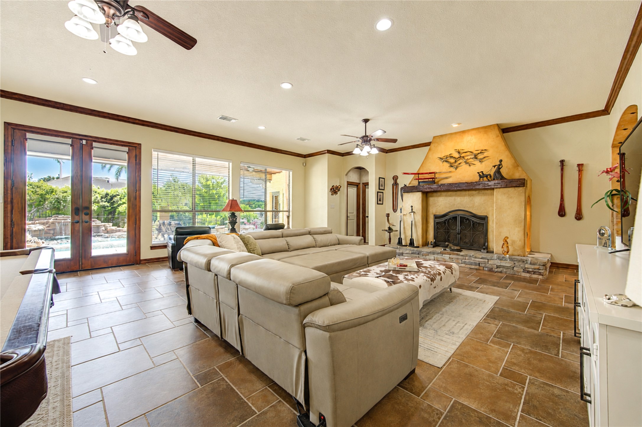 5920 White Oak Trace Property Photo 6