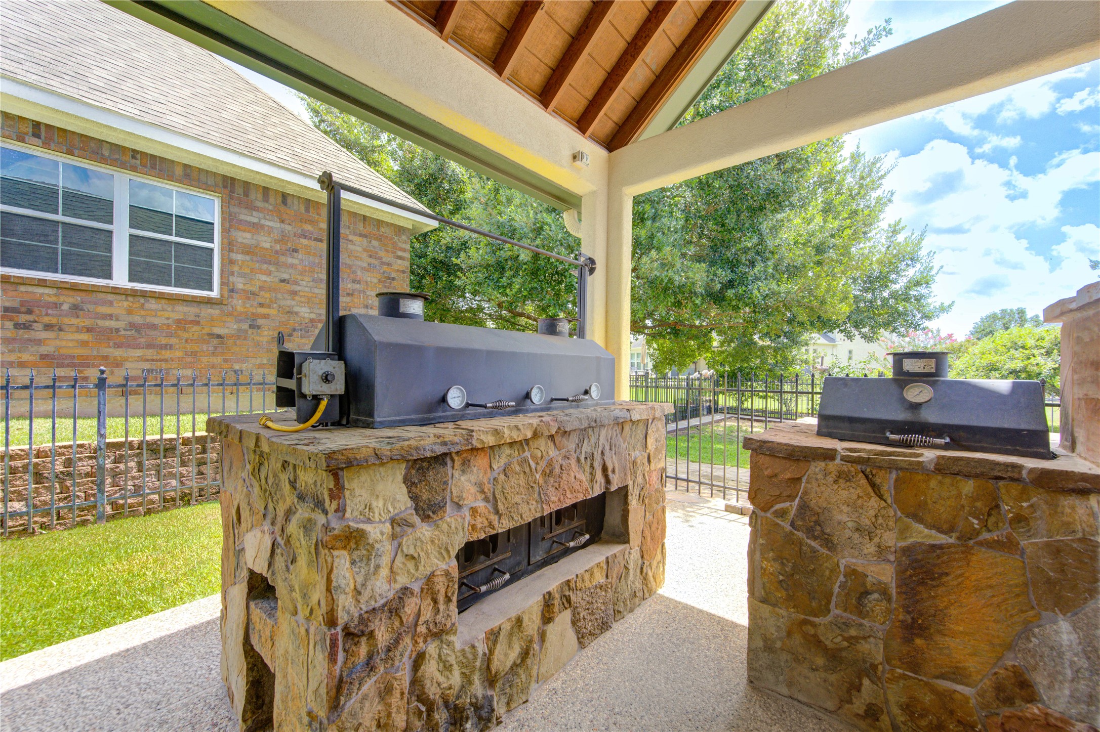 5920 White Oak Trace Property Photo 10