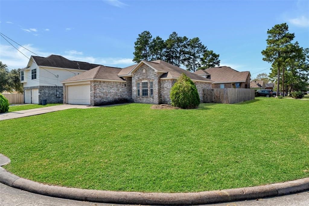 16790 N Bob White Drive Property Photo 3