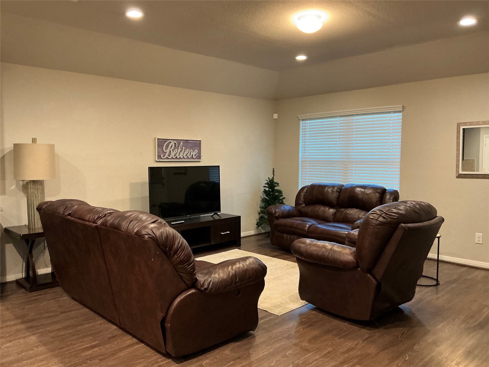 4030 Emperor Valley Lane Property Photo 10