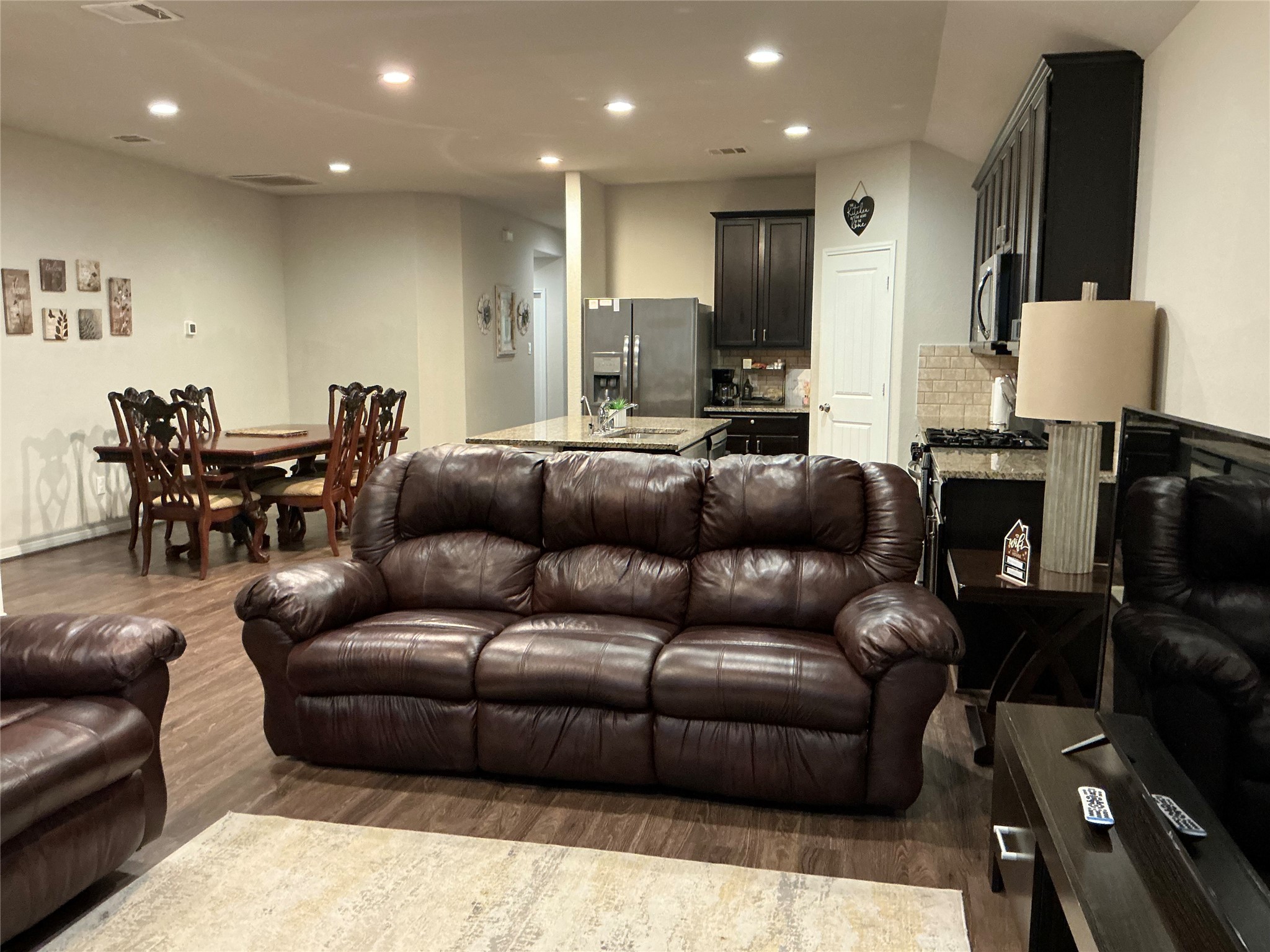 4030 Emperor Valley Lane Property Photo 11