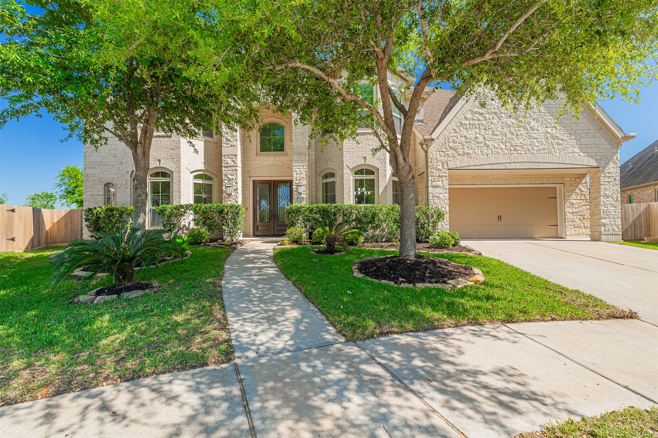26930 Wedgewater Crest Lane Property Photo