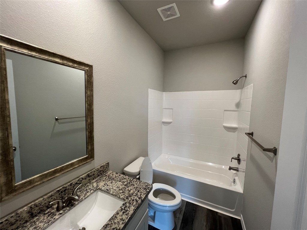 11595 Persimmon Street Property Photo 7
