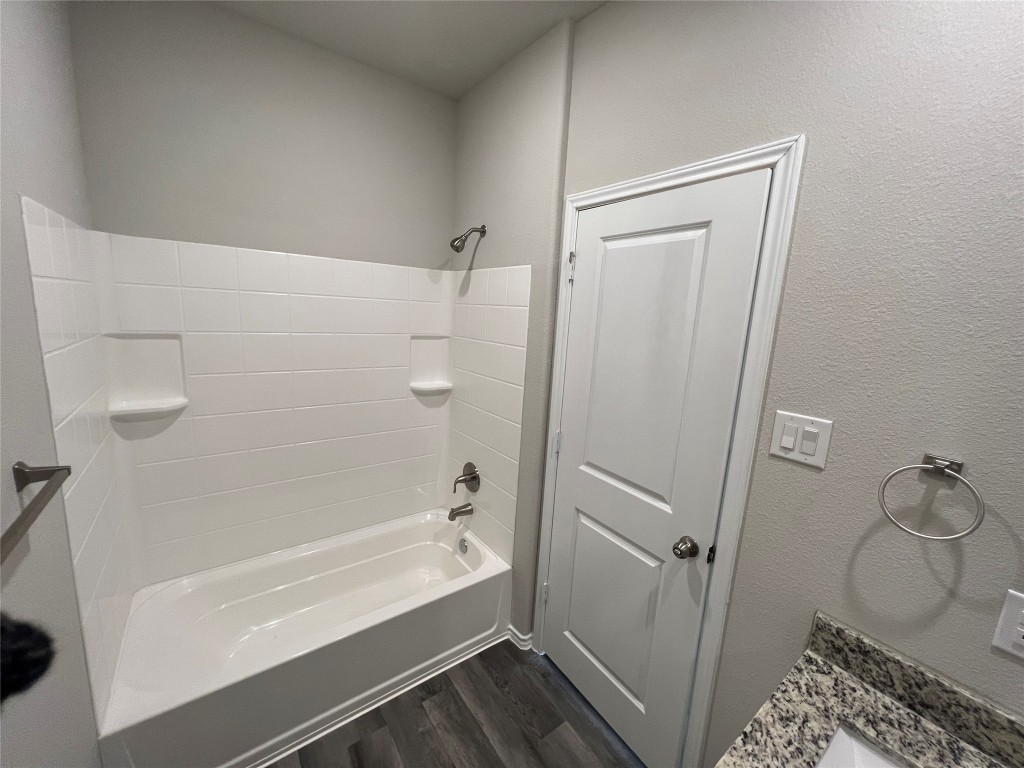 11595 Persimmon Street Property Photo 8
