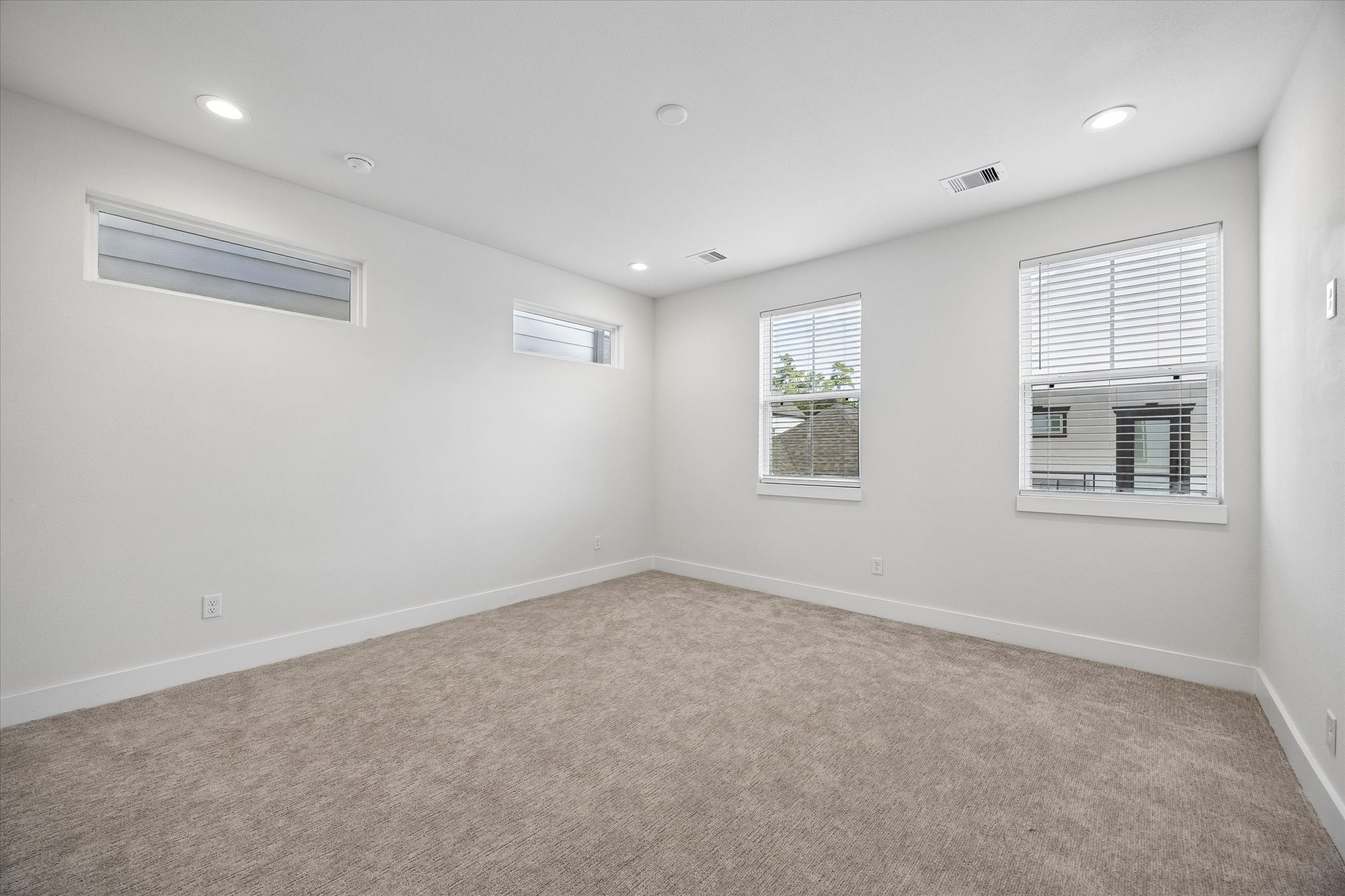 5406 Wheatley Street E Property Photo 12