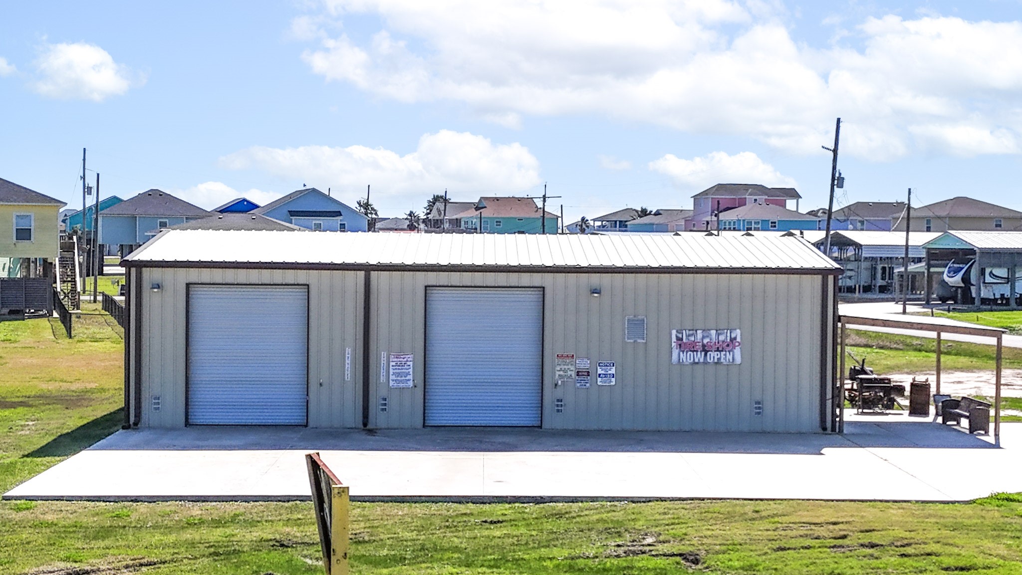 2206 Hwy 87 Property Photo 1