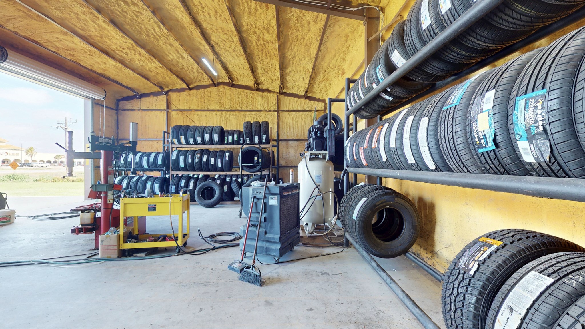 2206 Hwy 87 Property Photo 6