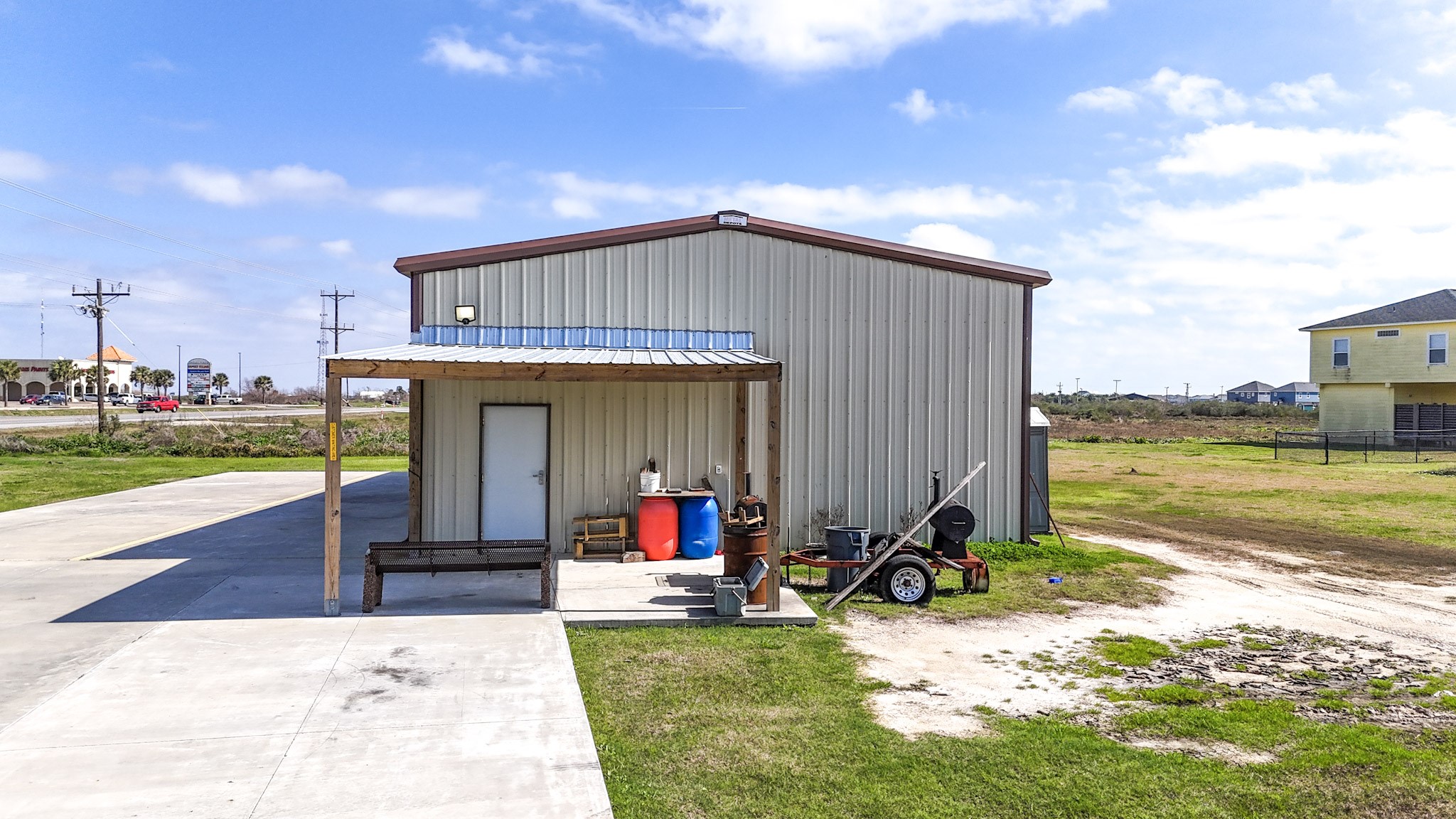 2206 Hwy 87 Property Photo 10