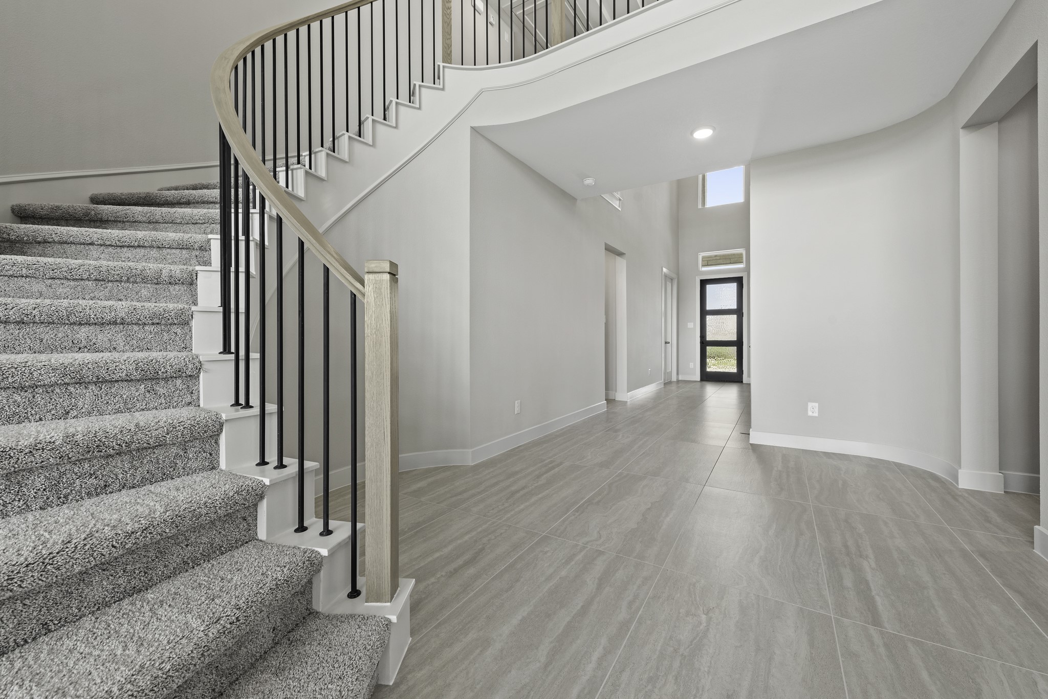 26918 Dazzling Sky Drive Property Photo 3