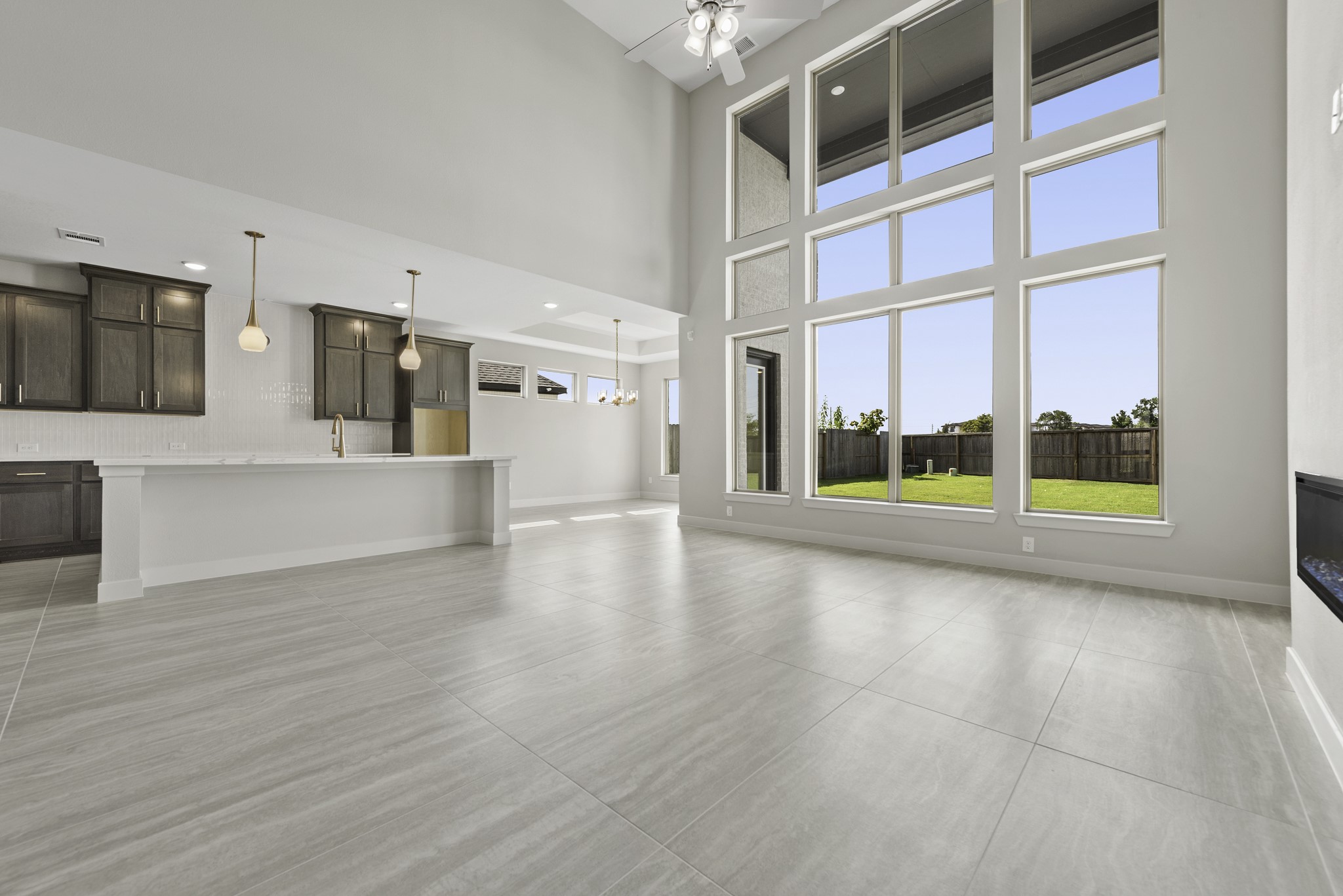 26918 Dazzling Sky Drive Property Photo 8