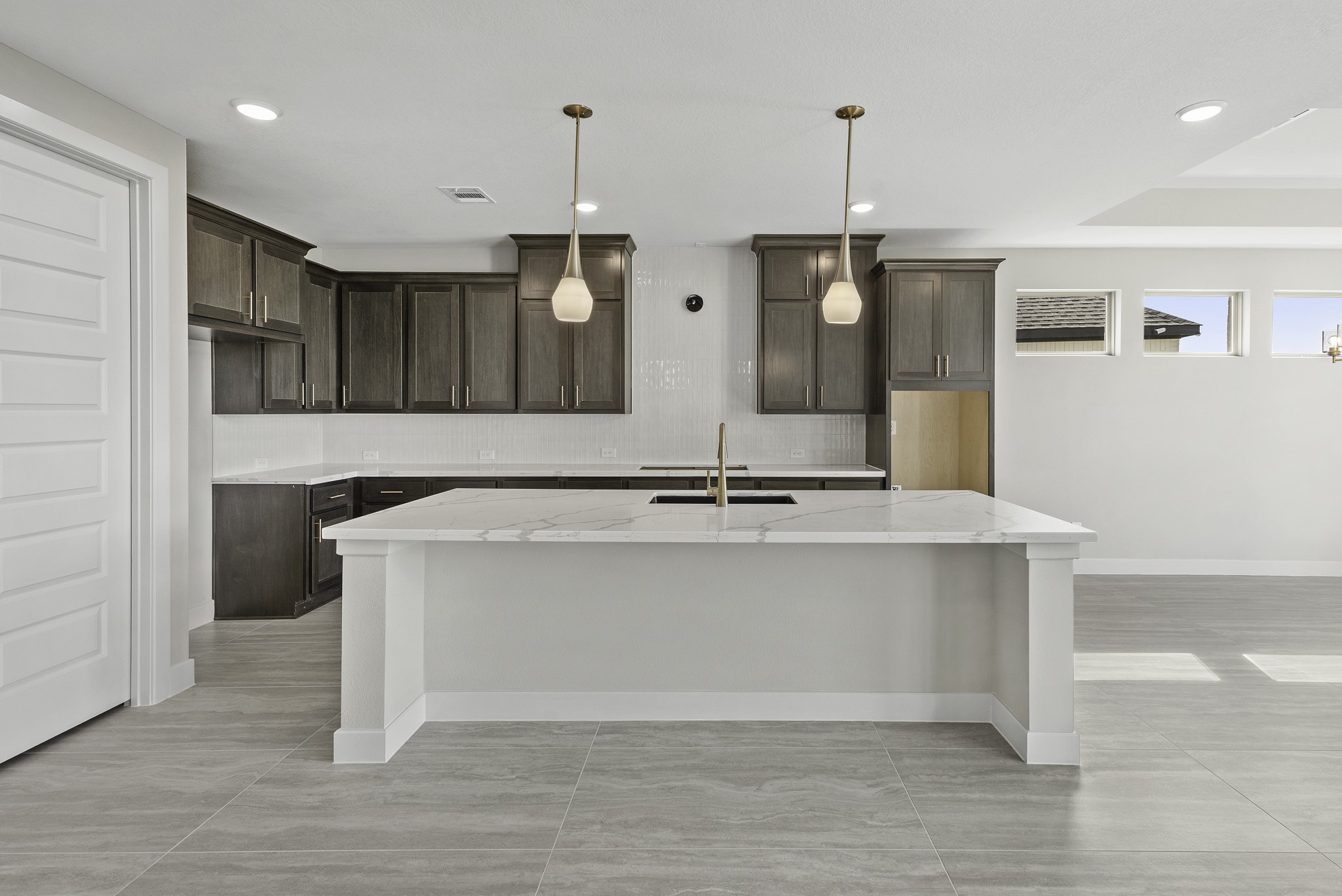 26918 Dazzling Sky Drive Property Photo 9