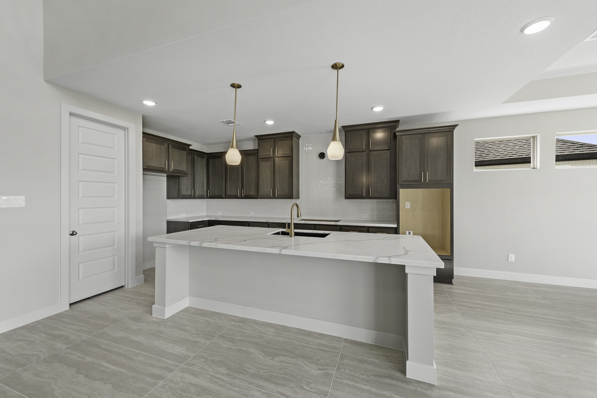 26918 Dazzling Sky Drive Property Photo 10