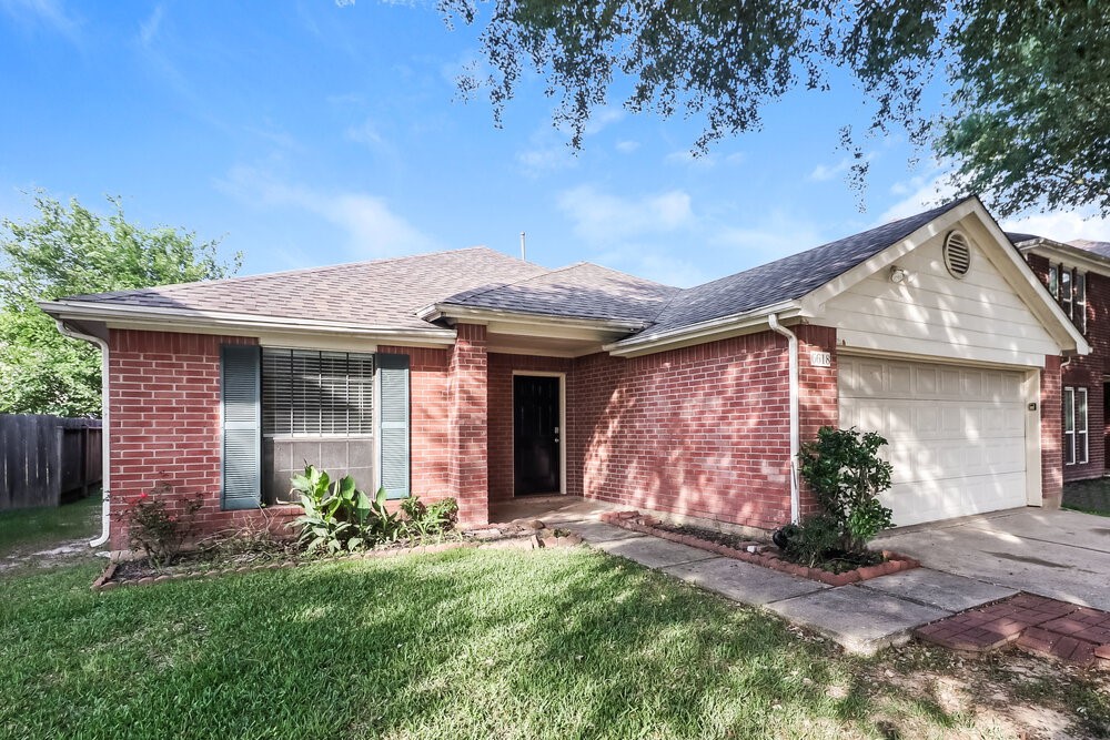 6618 Sutton Meadows Drive Property Photo 3