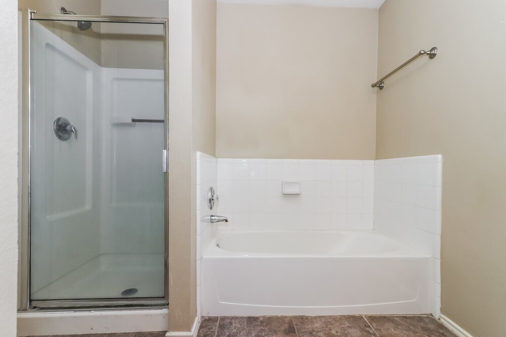 6618 Sutton Meadows Drive Property Photo 12