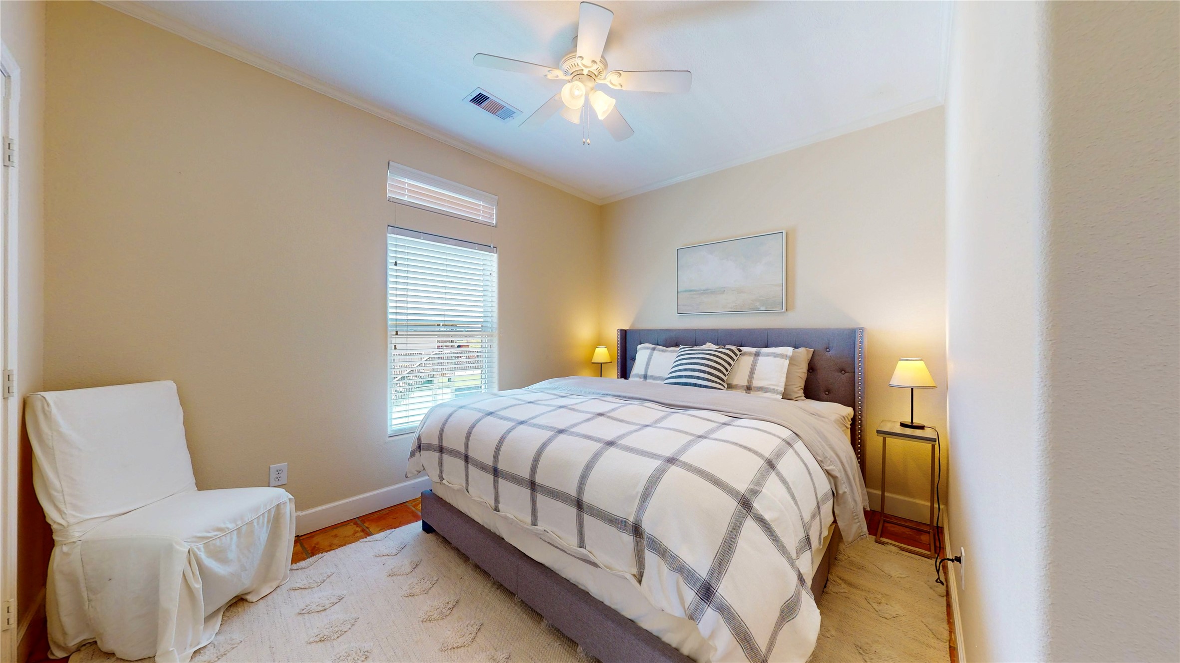 942 Kent Property Photo 34