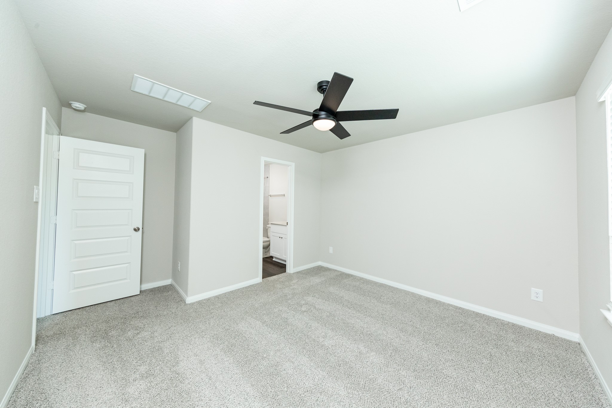22807 American Kestrel Court Property Photo 8