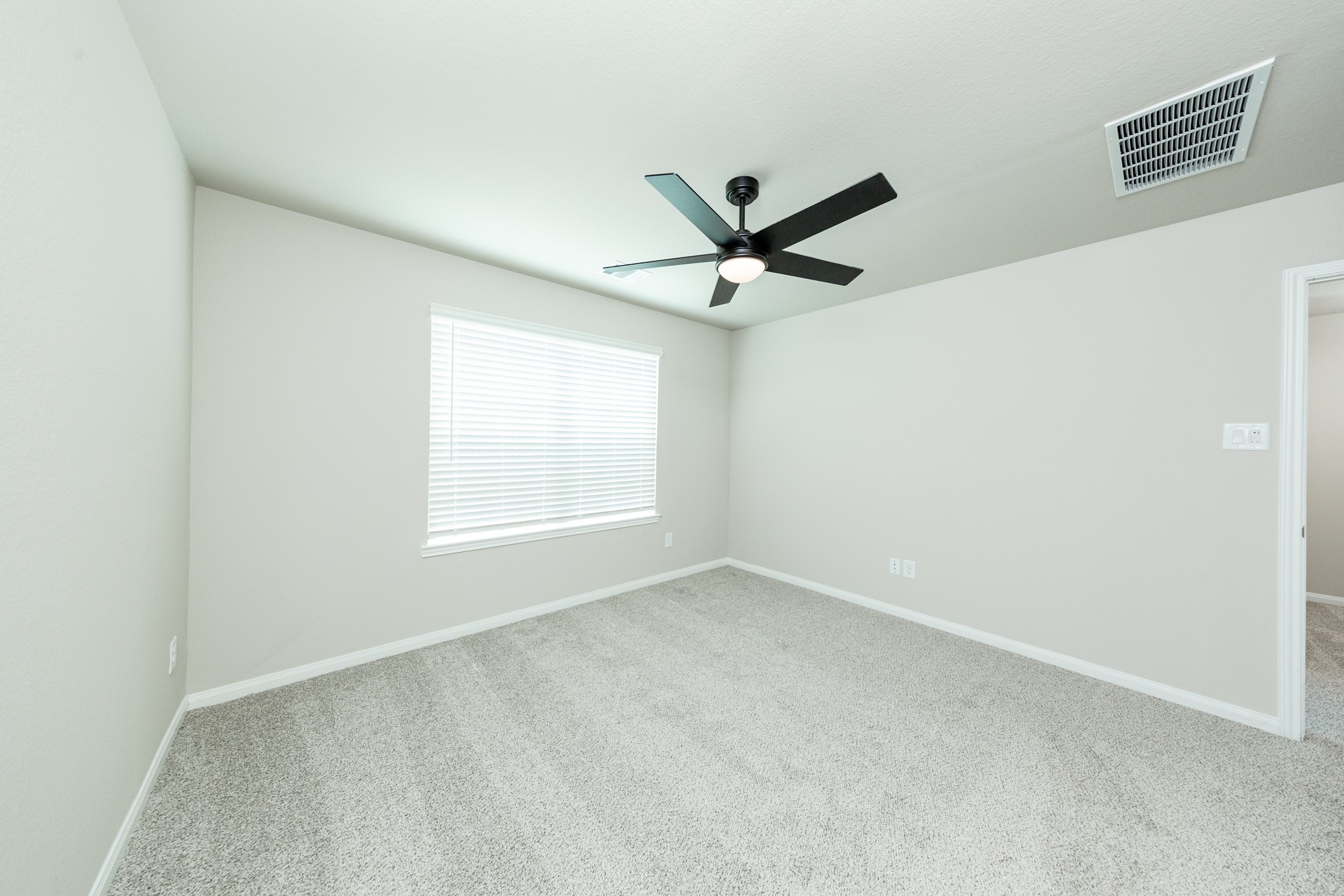 22807 American Kestrel Court Property Photo 9