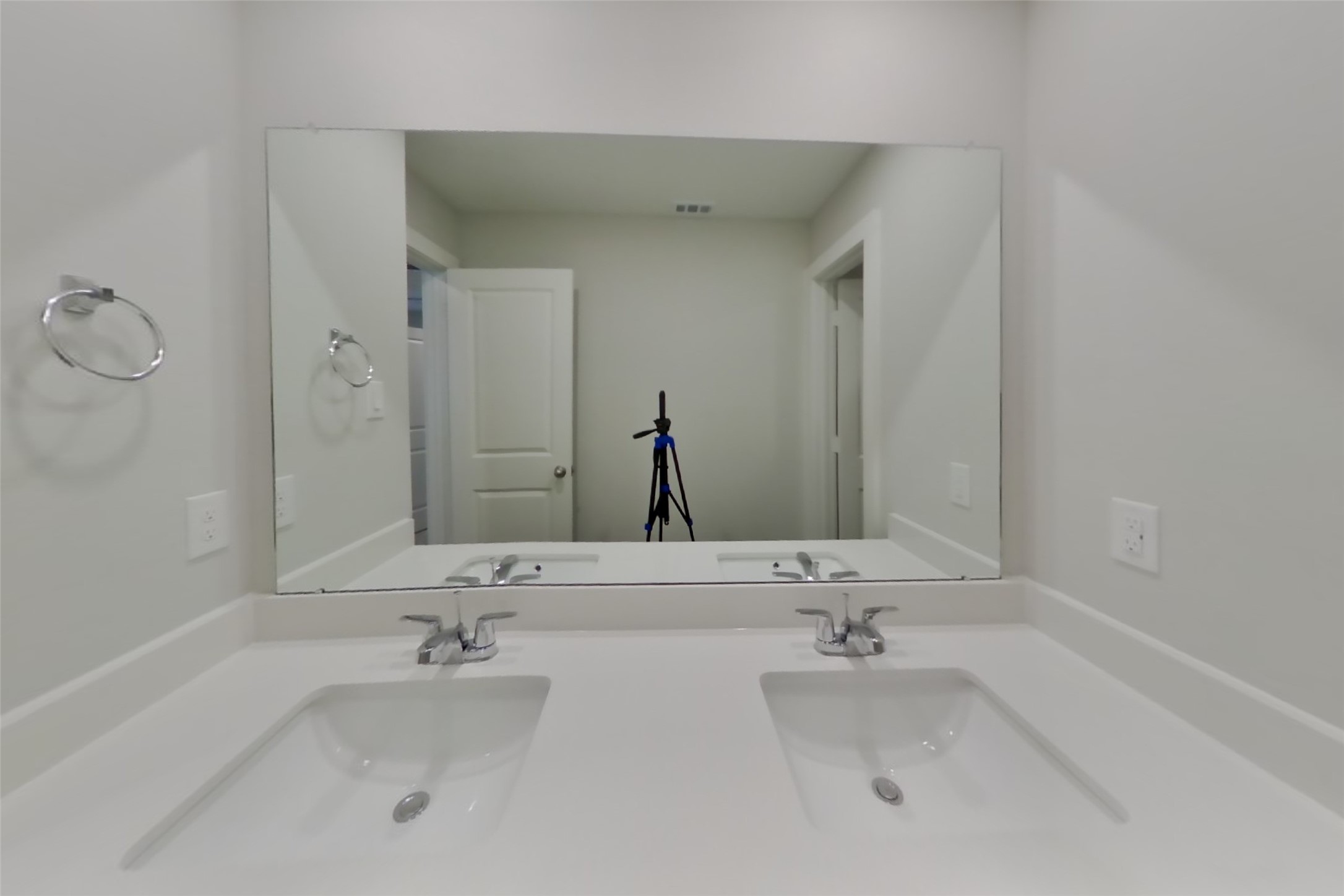 22605 Terrazzo Drive Property Photo 14