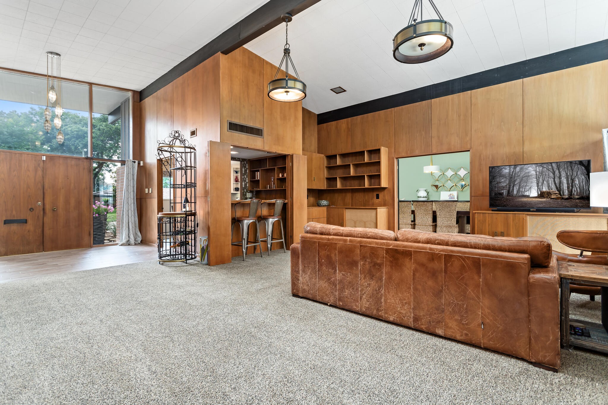 1240 Oakcrest Circle Property Photo 6