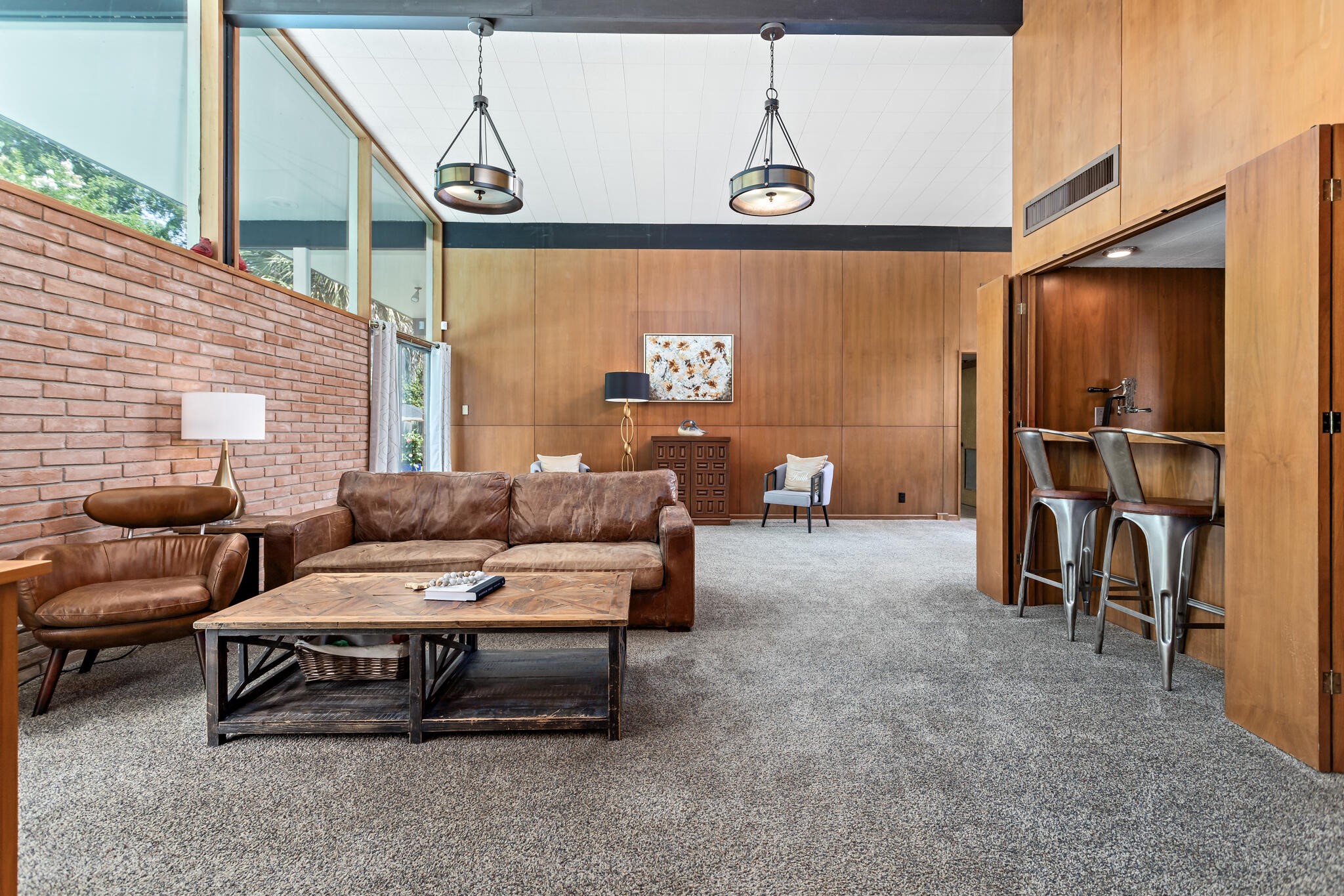 1240 Oakcrest Circle Property Photo 9