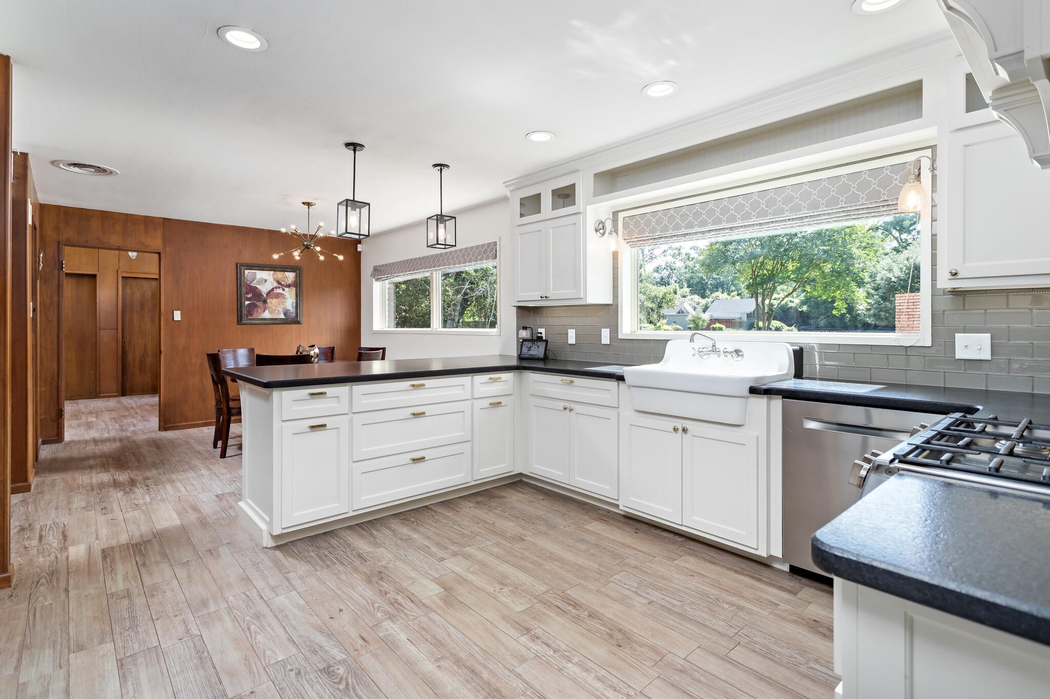 1240 Oakcrest Circle Property Photo 13