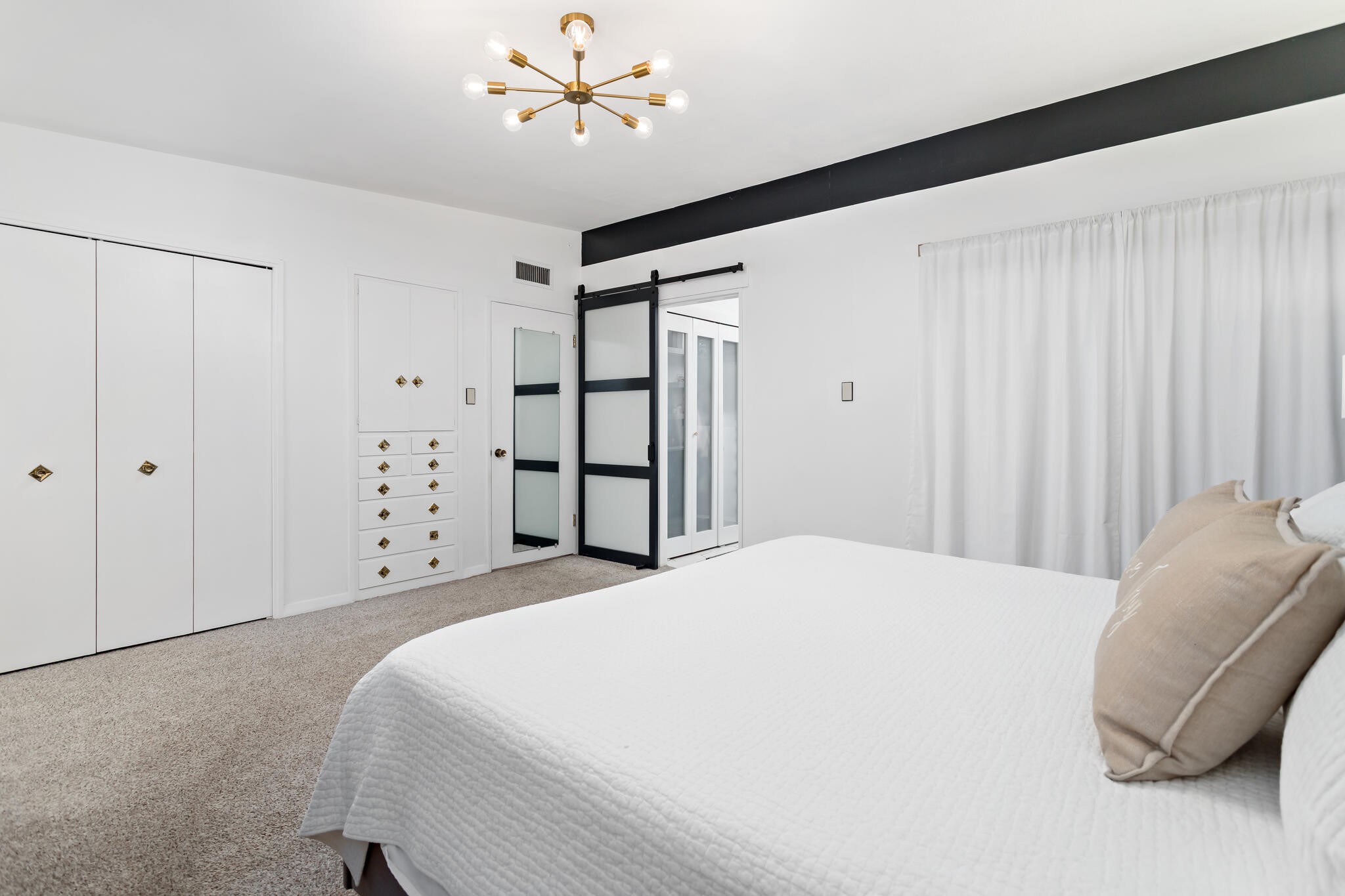 1240 Oakcrest Circle Property Photo 16