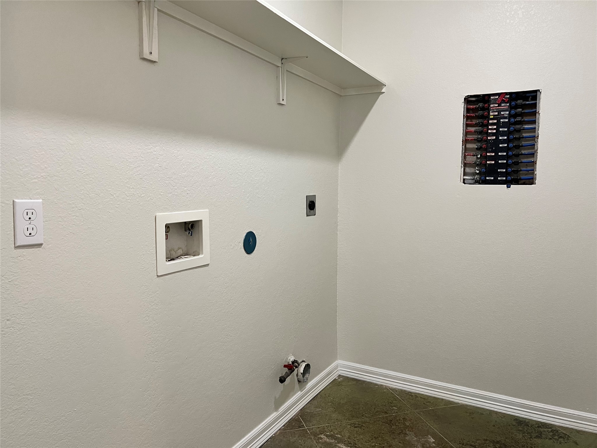 13354 Knollcrest Street Property Photo 13
