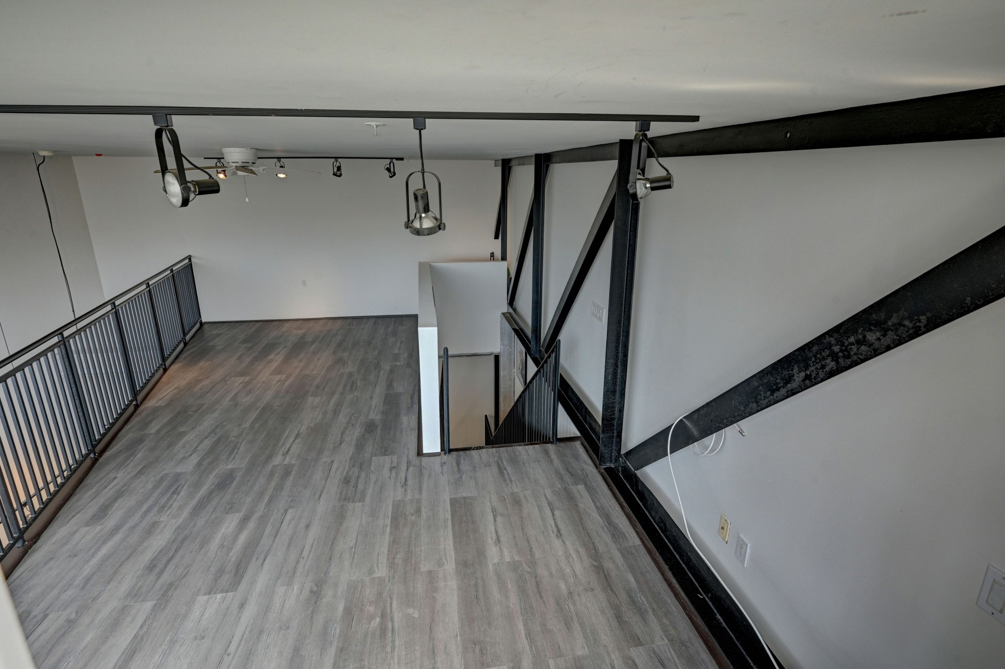 1312 Live Oak Street 207 Property Photo 24