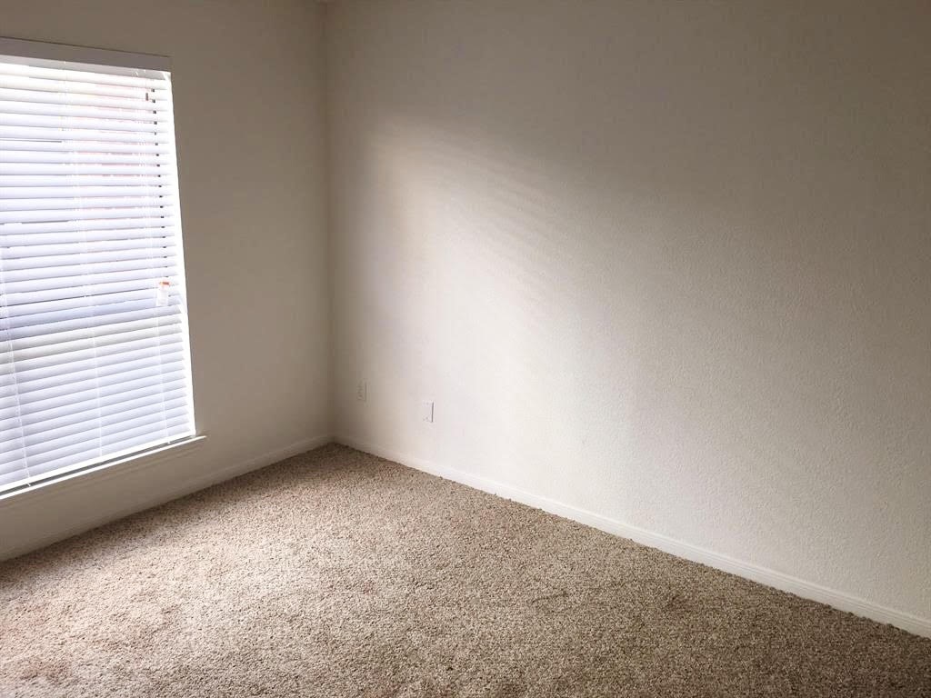 16111 Aspenglen Drive 306 Property Photo 3