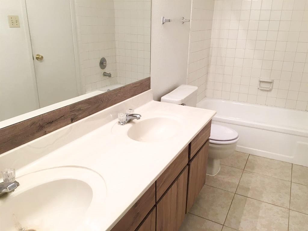 16111 Aspenglen Drive 306 Property Photo 8
