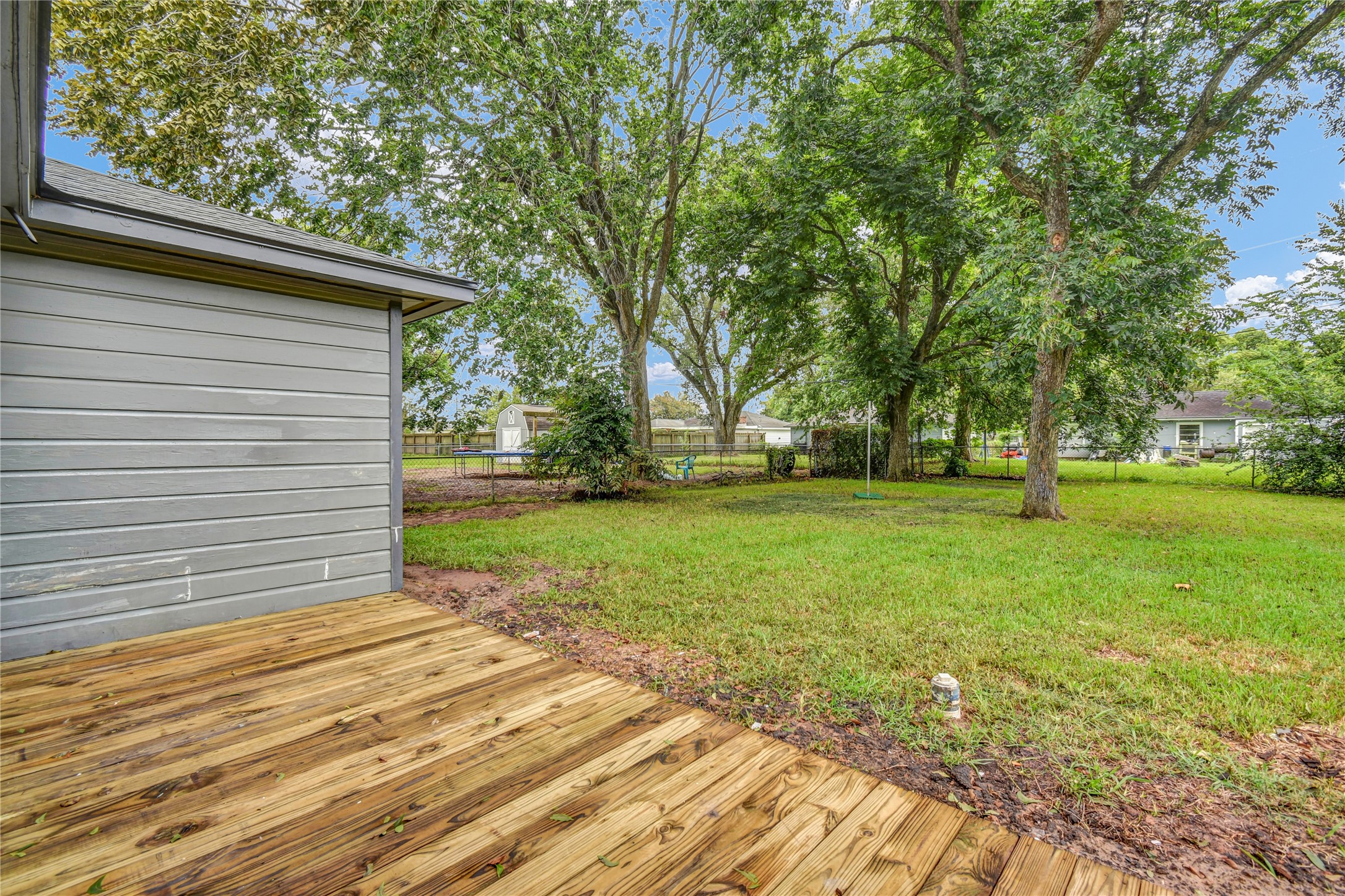 1100 Meadowlane Street Property Photo 11
