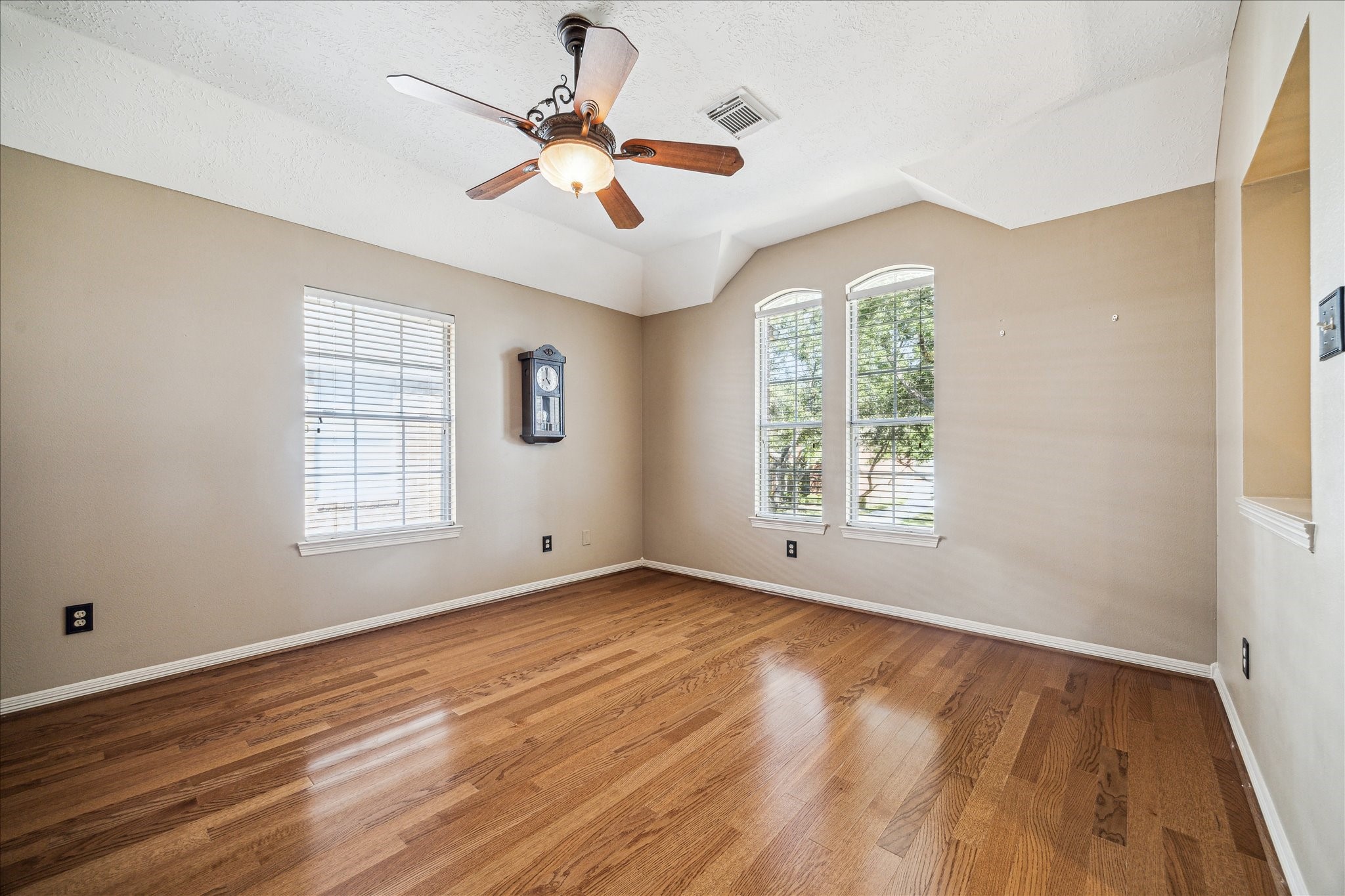 4414 Merriweather Property Photo 24