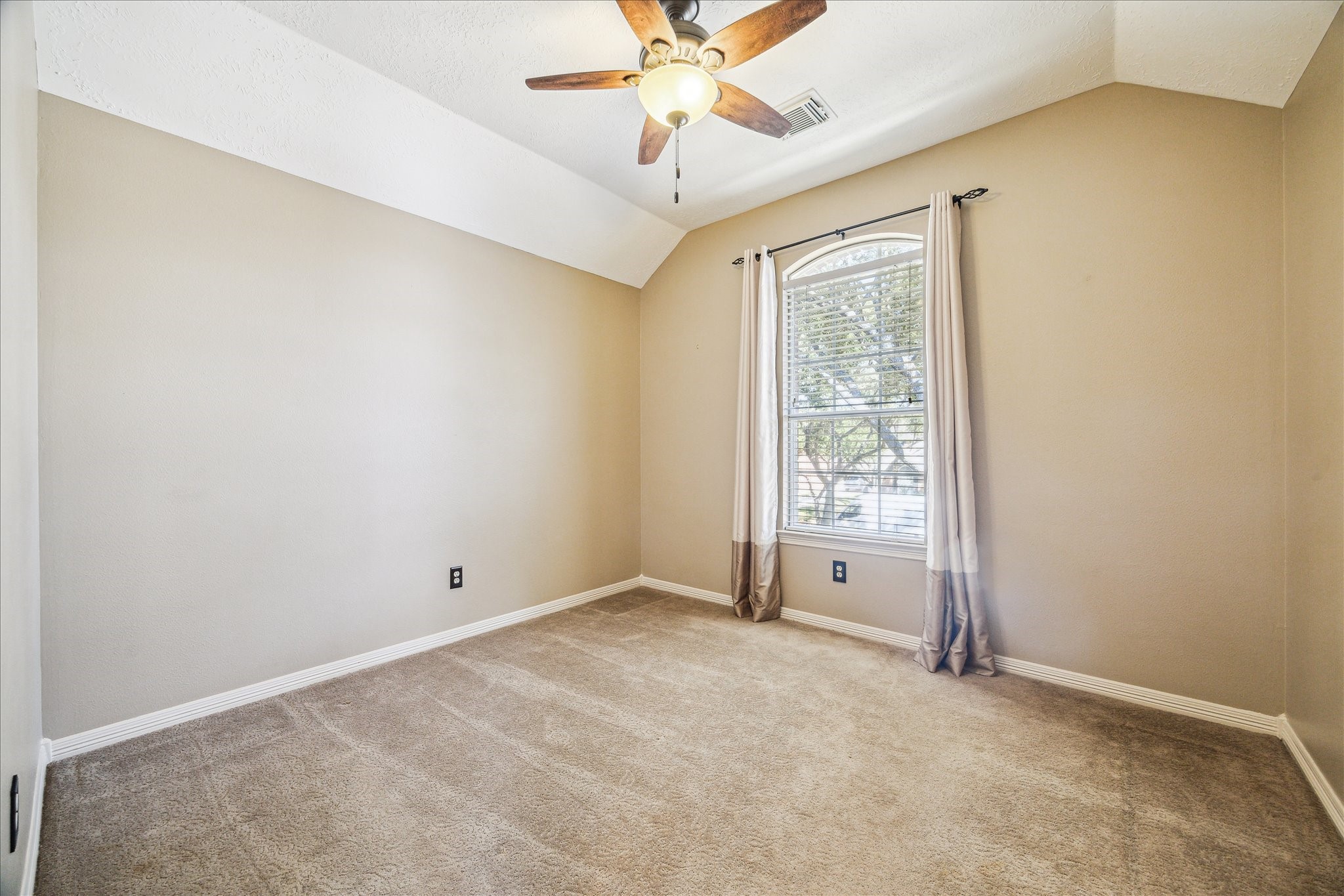 4414 Merriweather Property Photo 25