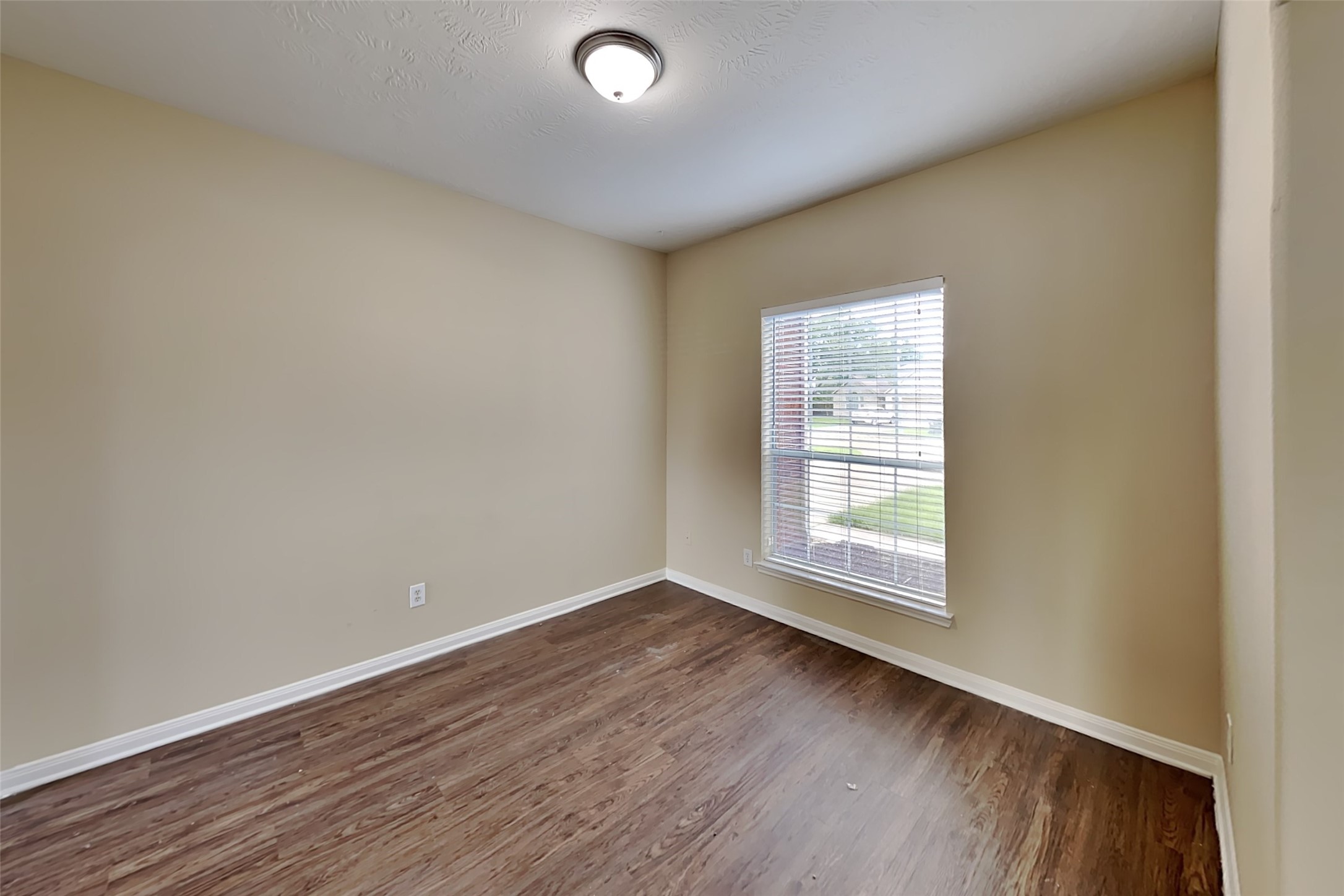 5122 Chase Park Gate Street Property Photo 6