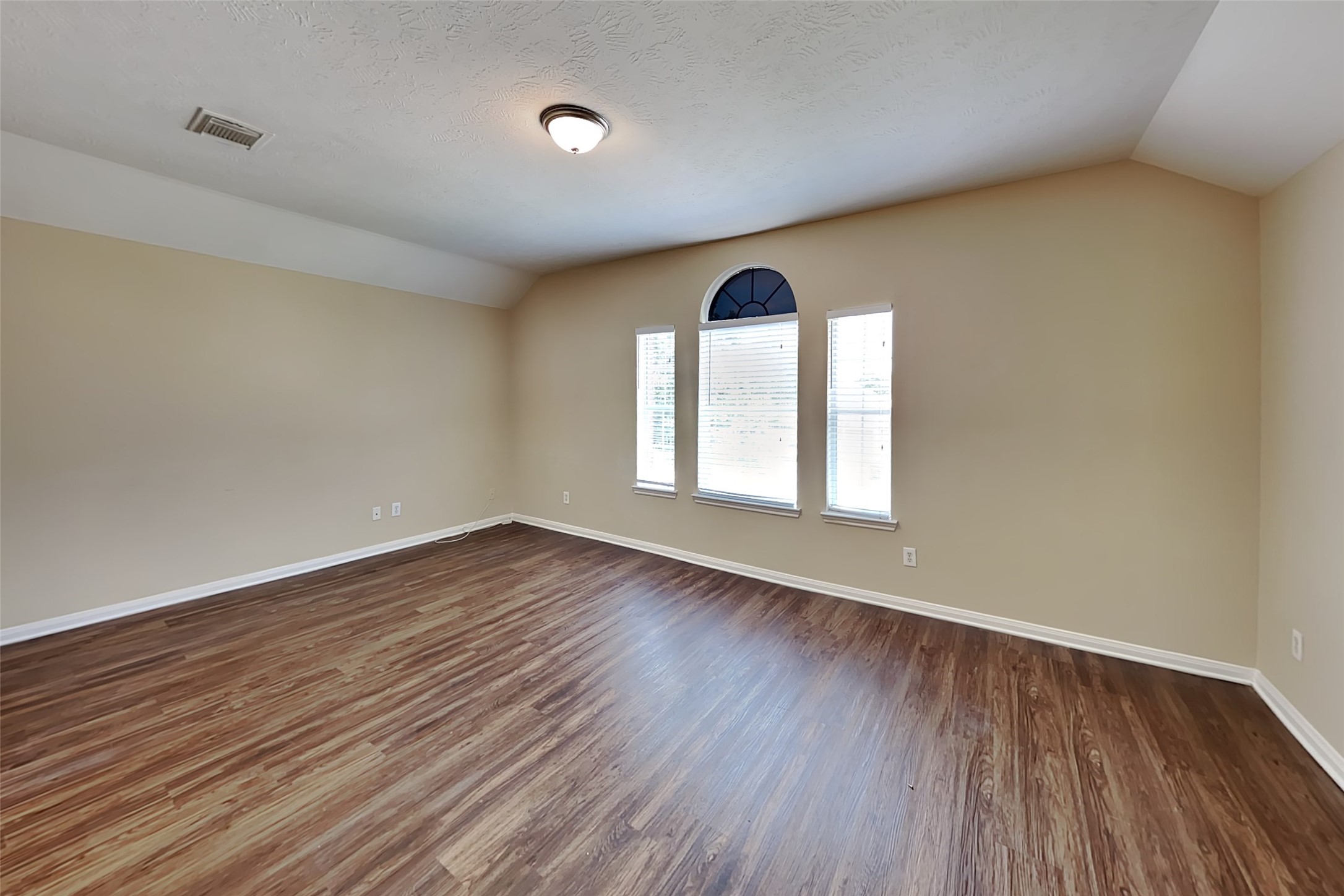 5122 Chase Park Gate Street Property Photo 8