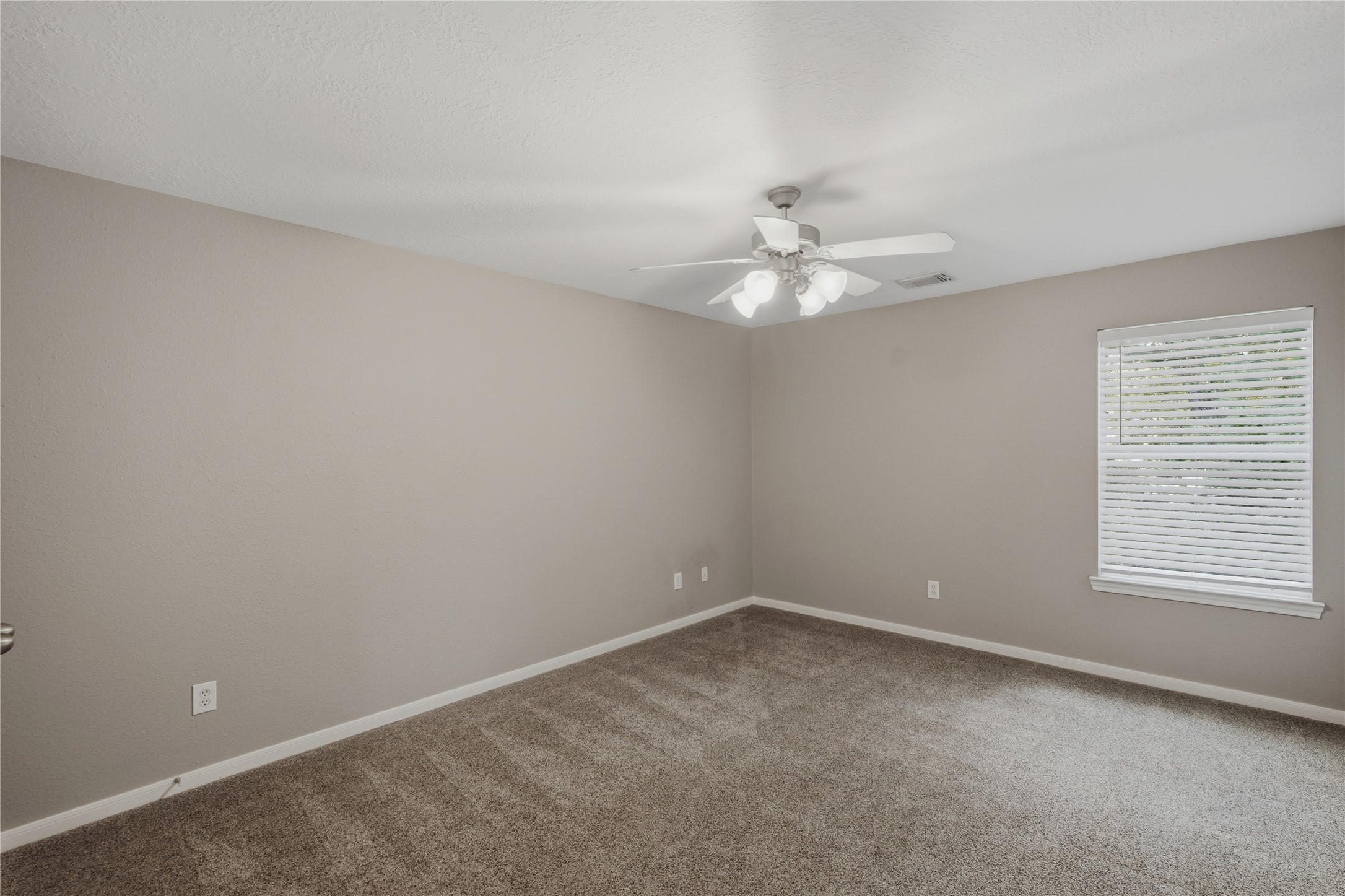 70 N Spinning Wheel Circle Property Photo 12