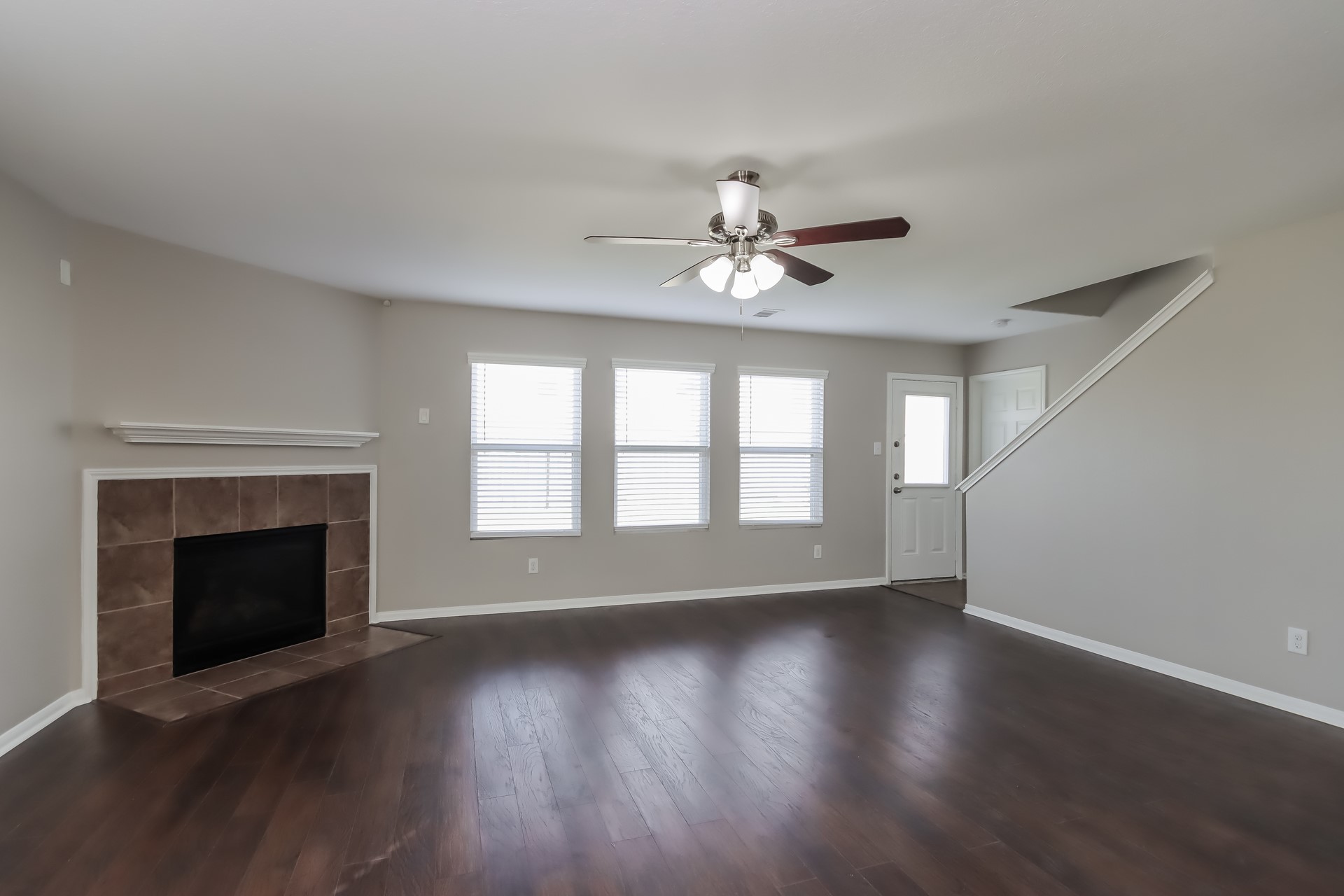 7215 Fox Scene Drive Property Photo 4