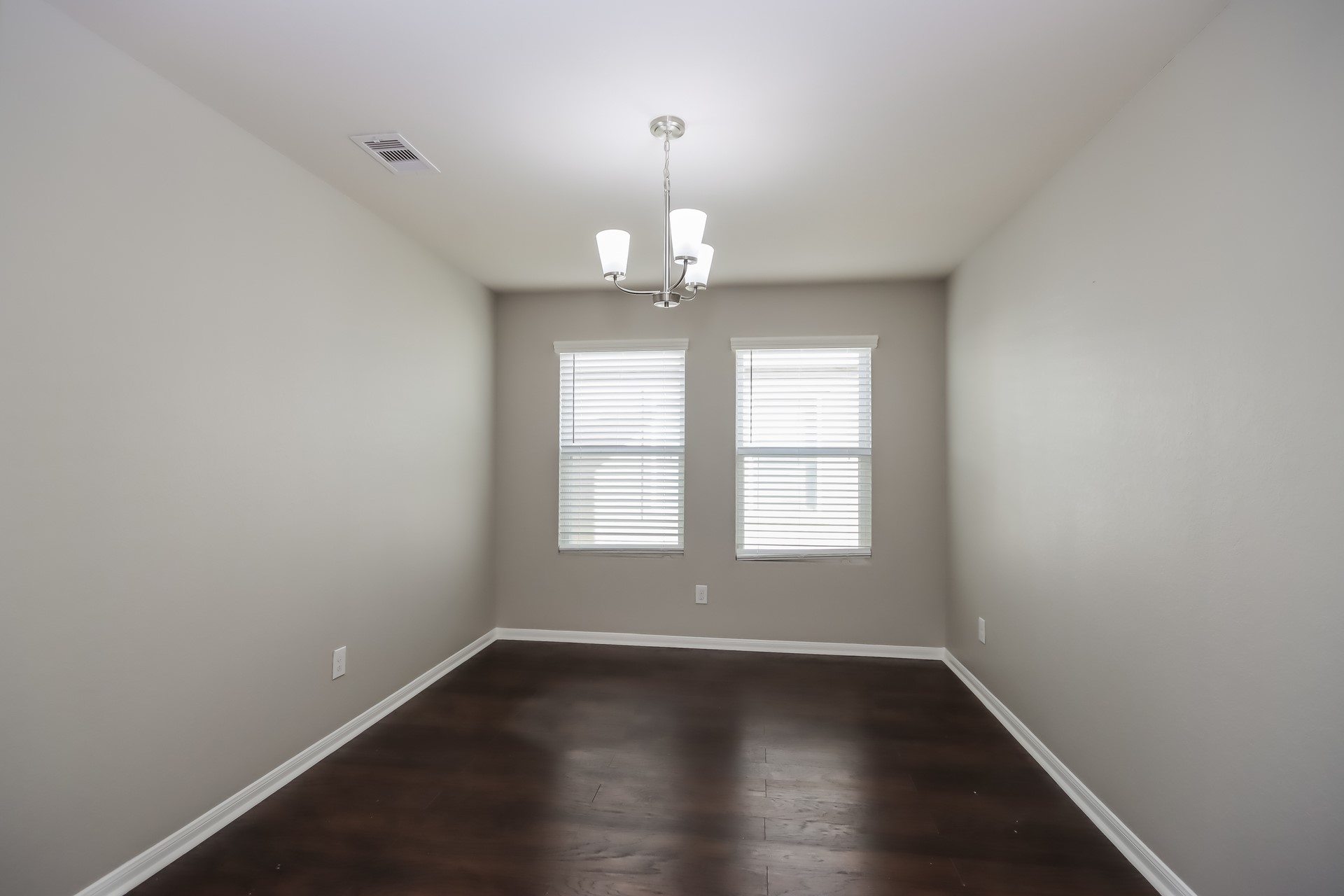 7215 Fox Scene Drive Property Photo 6