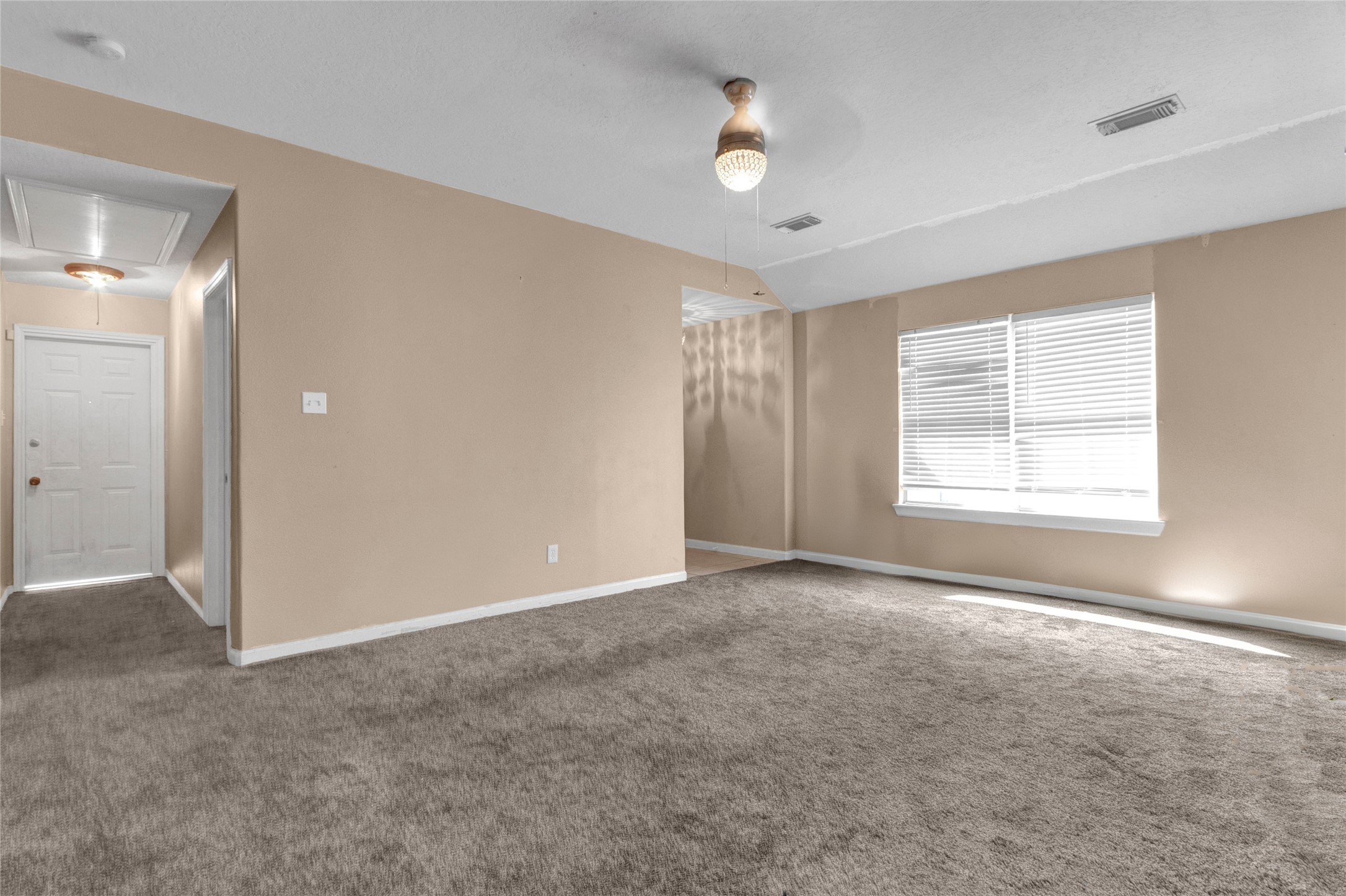 21818 Paril Creek Drive Property Photo 3