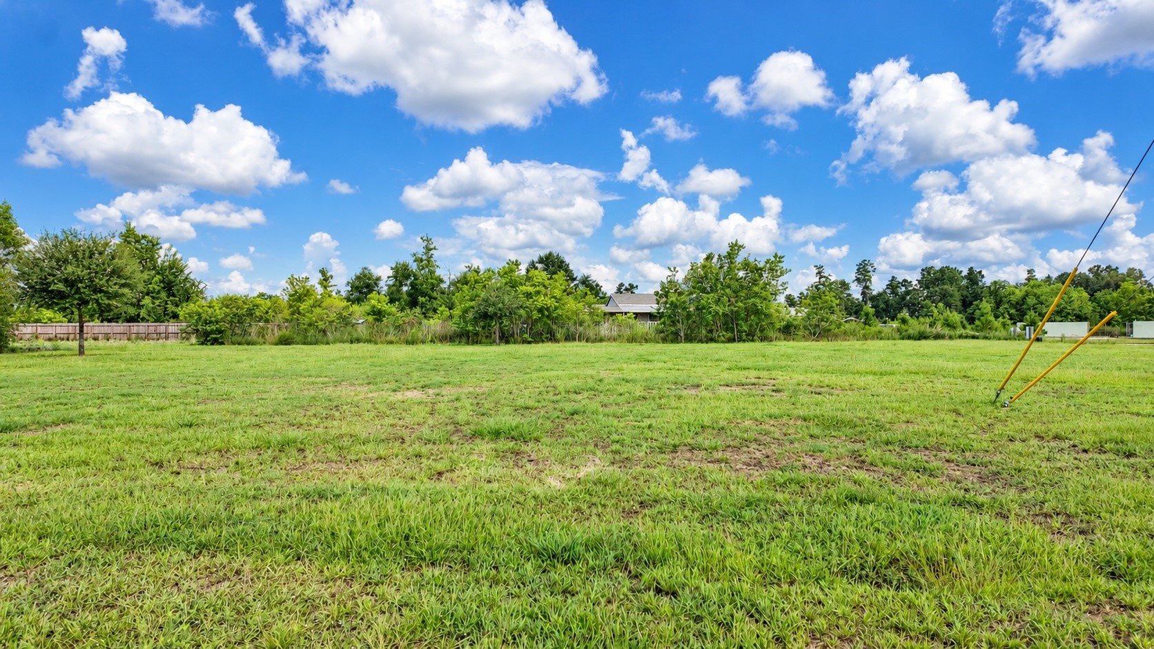 5707 5739 Property Photo 3