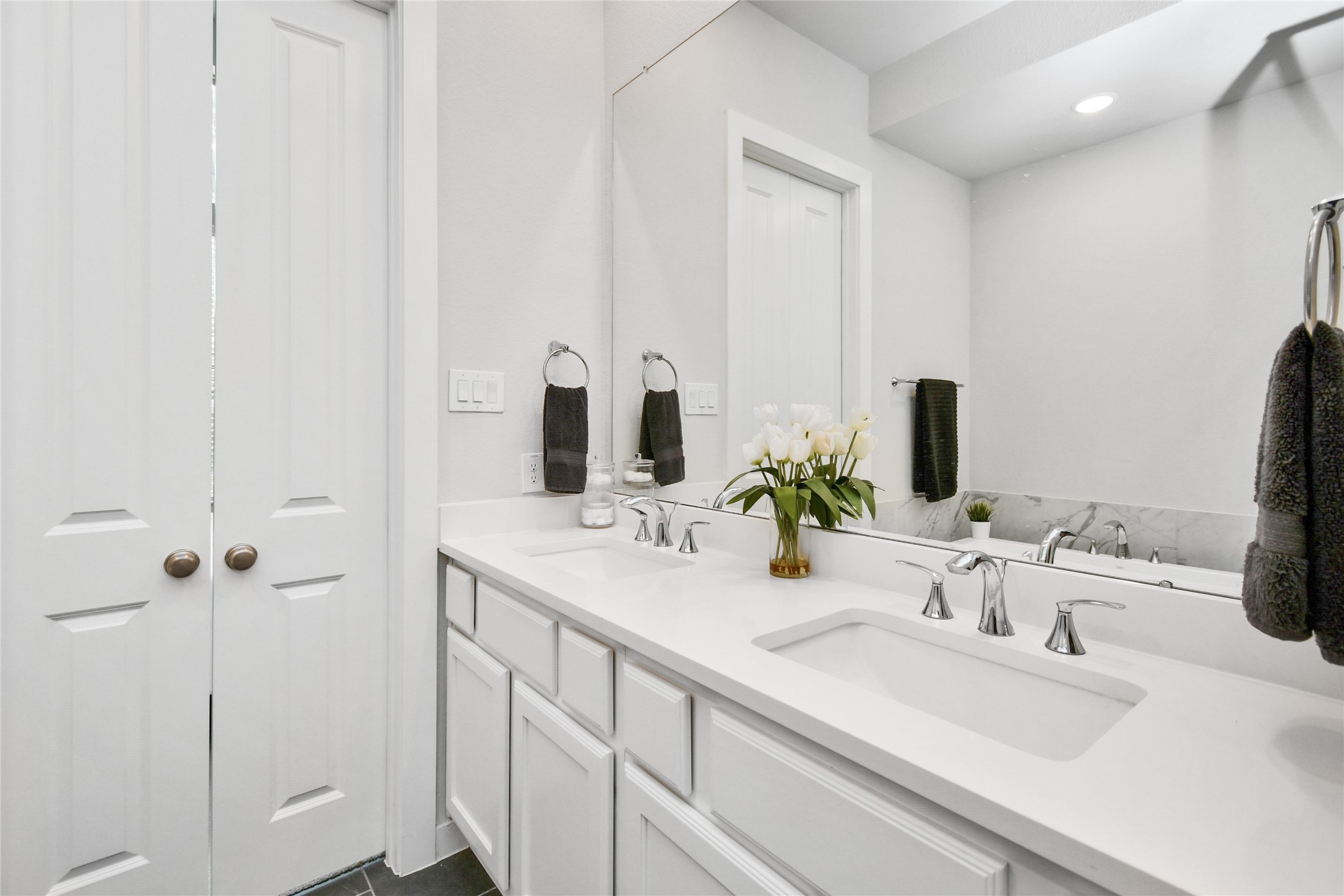 527 Cypress Valley Avenue Property Photo 16