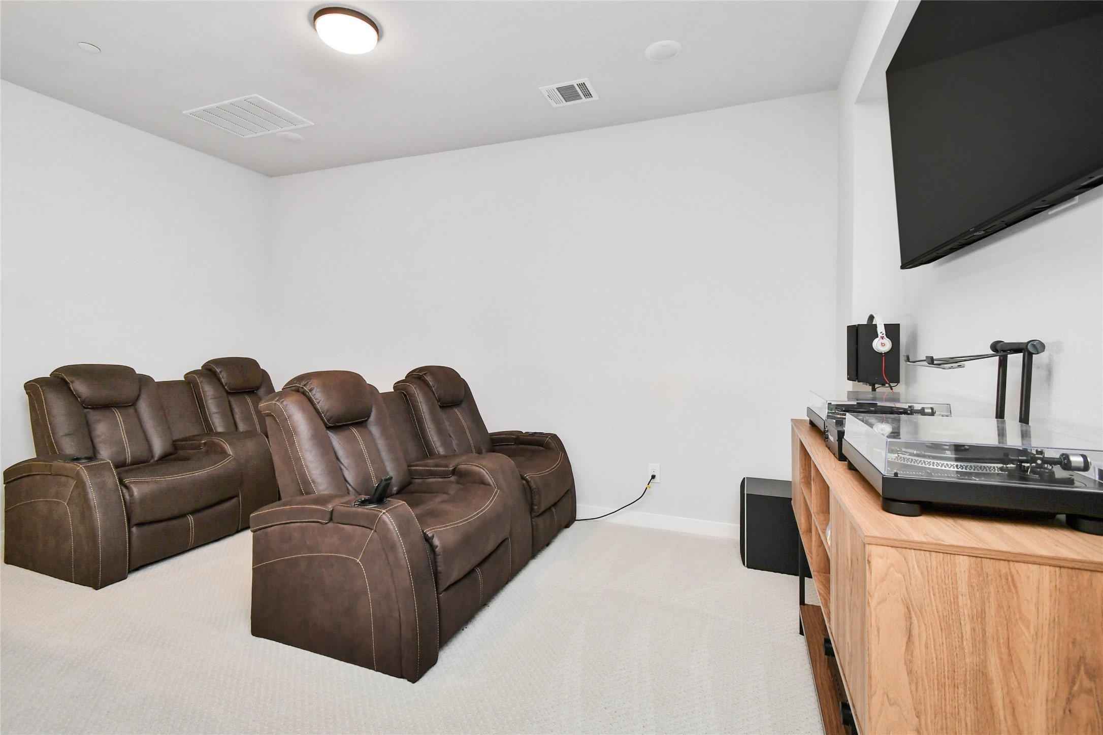 527 Cypress Valley Avenue Property Photo 19
