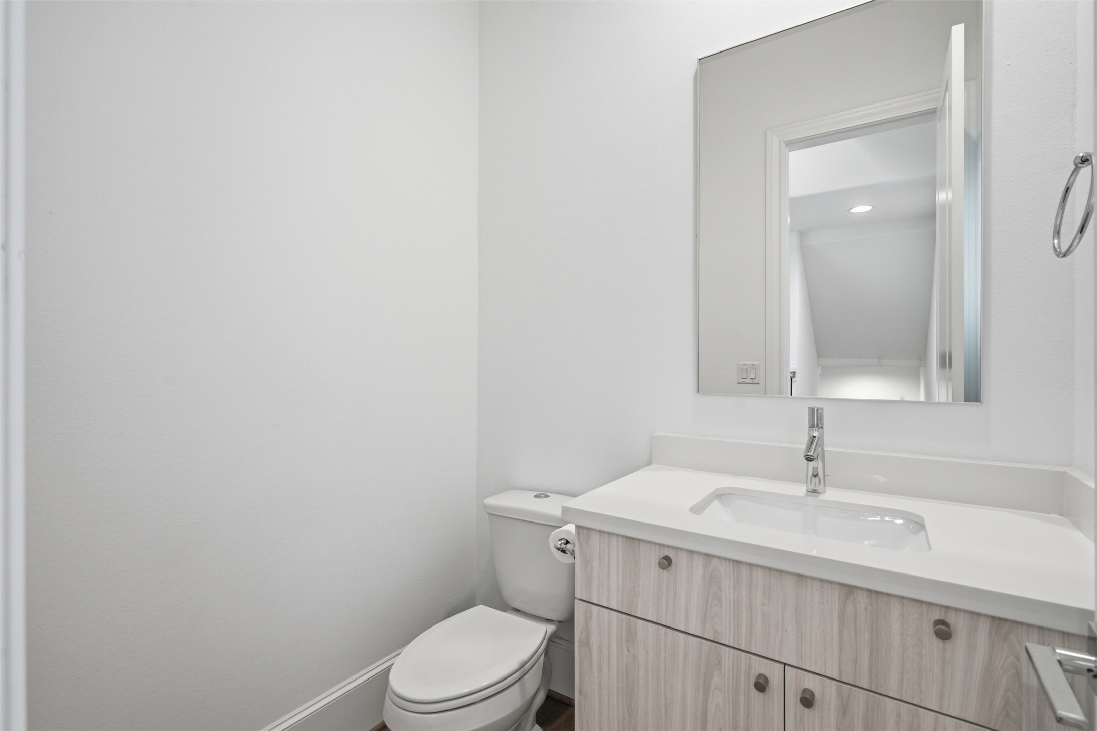 6022 Cottage Grove Lake Drive Property Photo 21