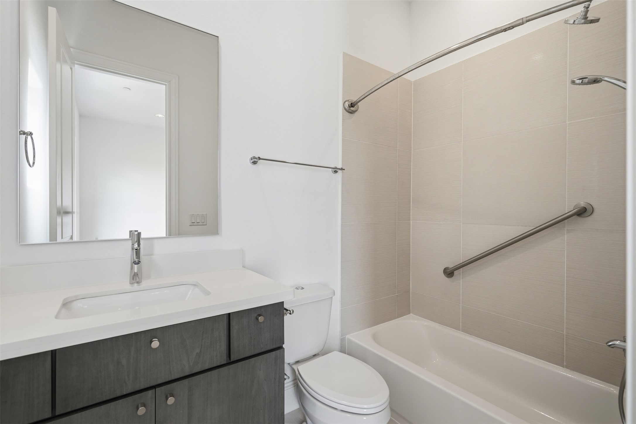 6022 Cottage Grove Lake Drive Property Photo 34