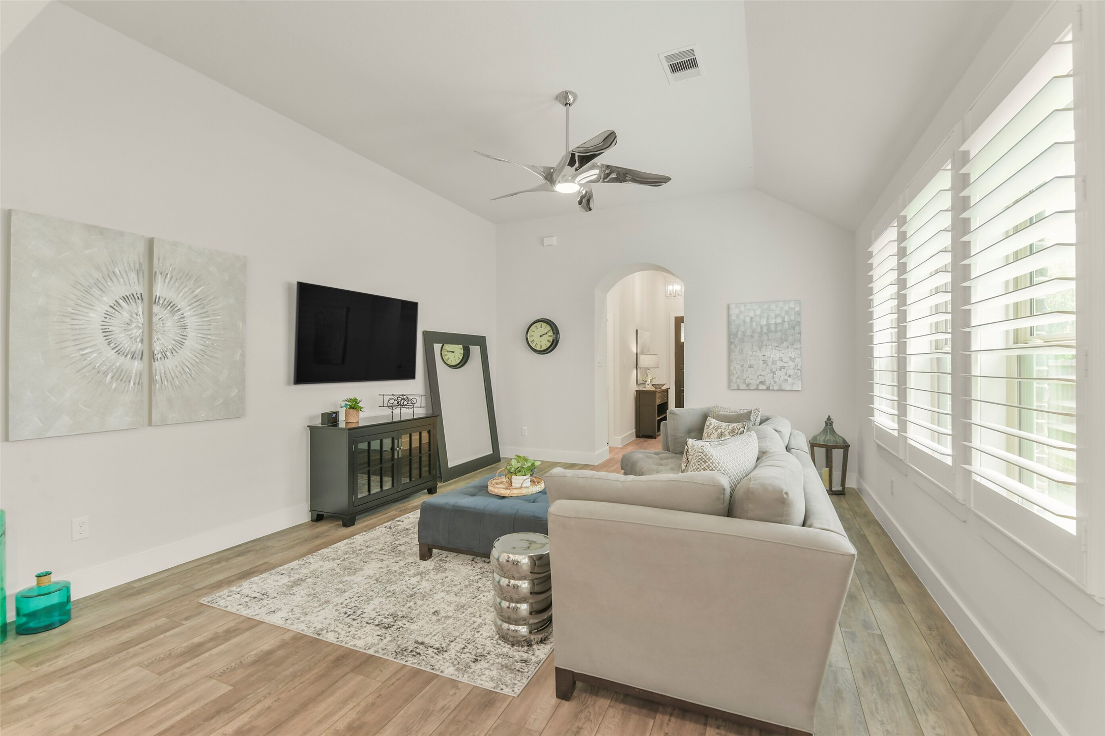 331 Great Hills Drive Property Photo 4