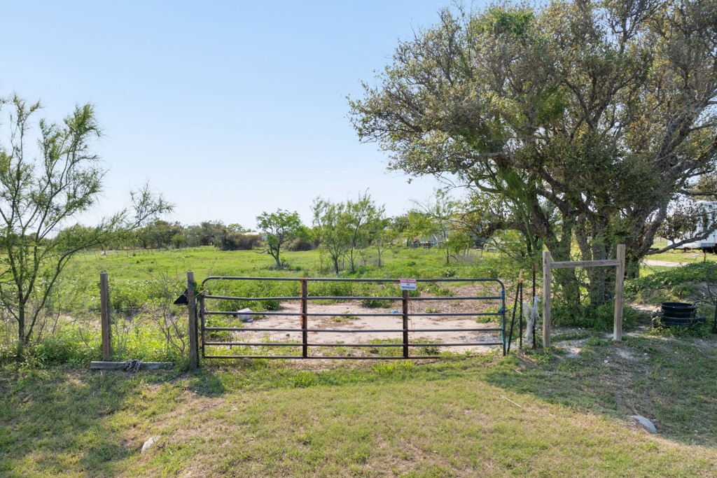 123 Janacek Property Photo 1